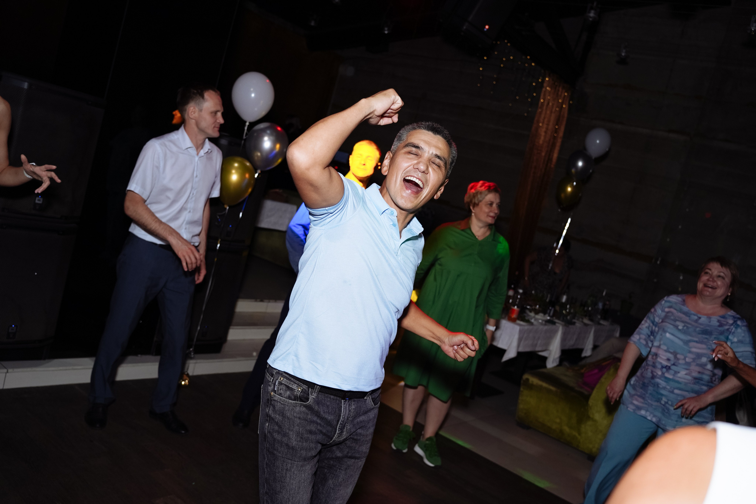 Выпускной. Фотограф Владимир Бурыкин