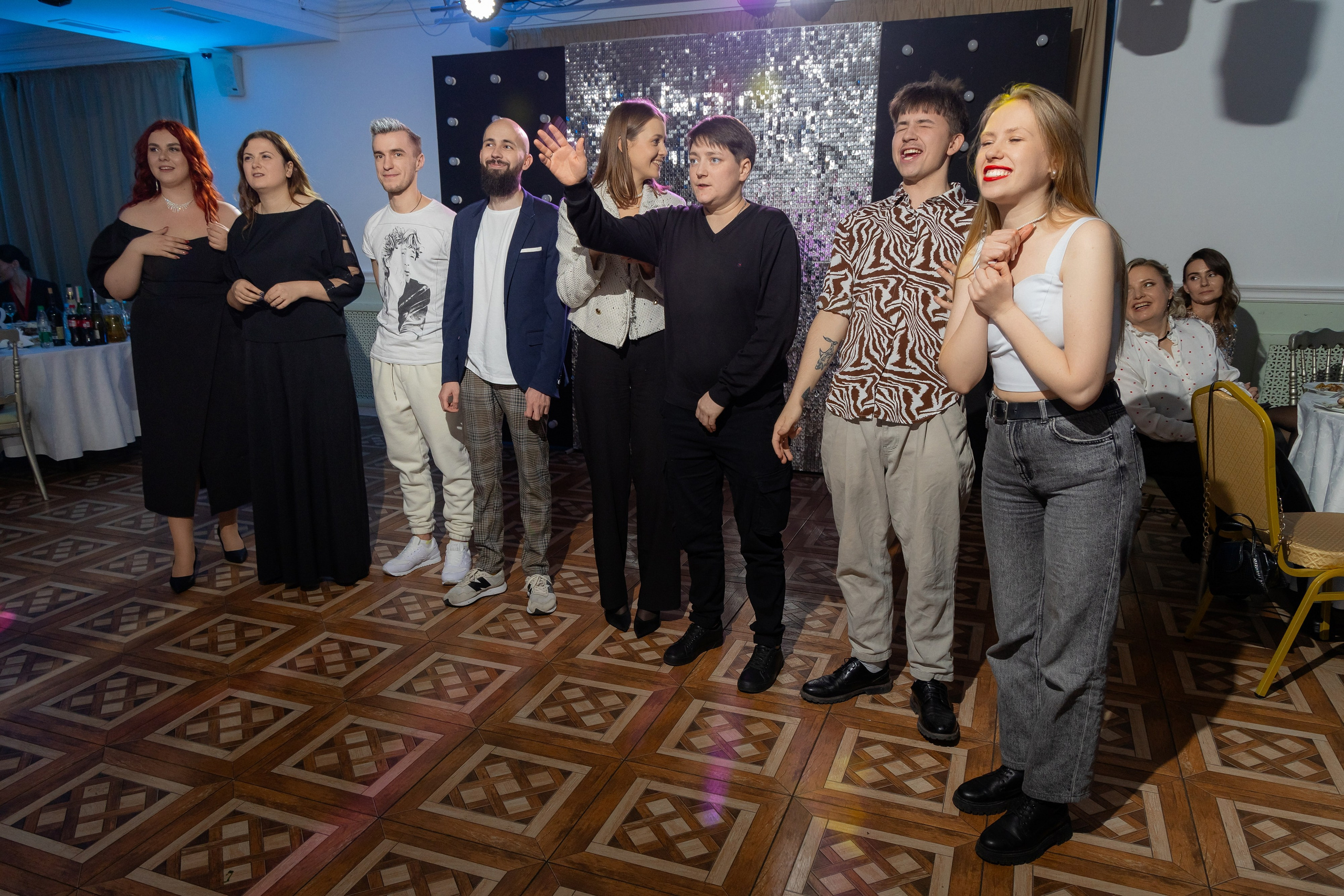 Корпоративная фотосъемка для кафе GARAGE | Новый год 2025 | Минск. Свадебный фотограф в Минске/Беларуси Сергей Спиридонов