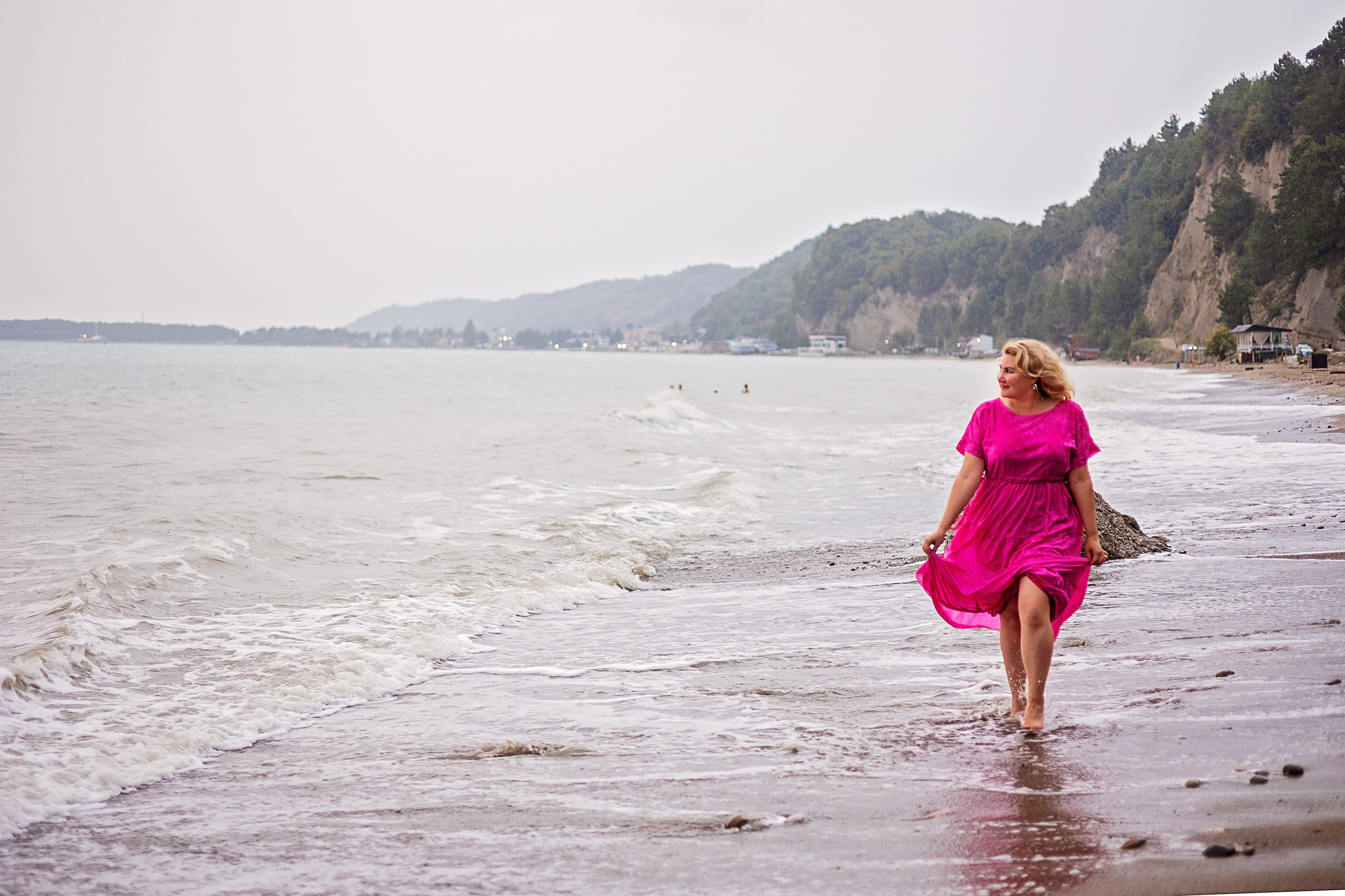 Девушка и море. Свадебный и семейный фотограф в Абхазии Эля Цишба