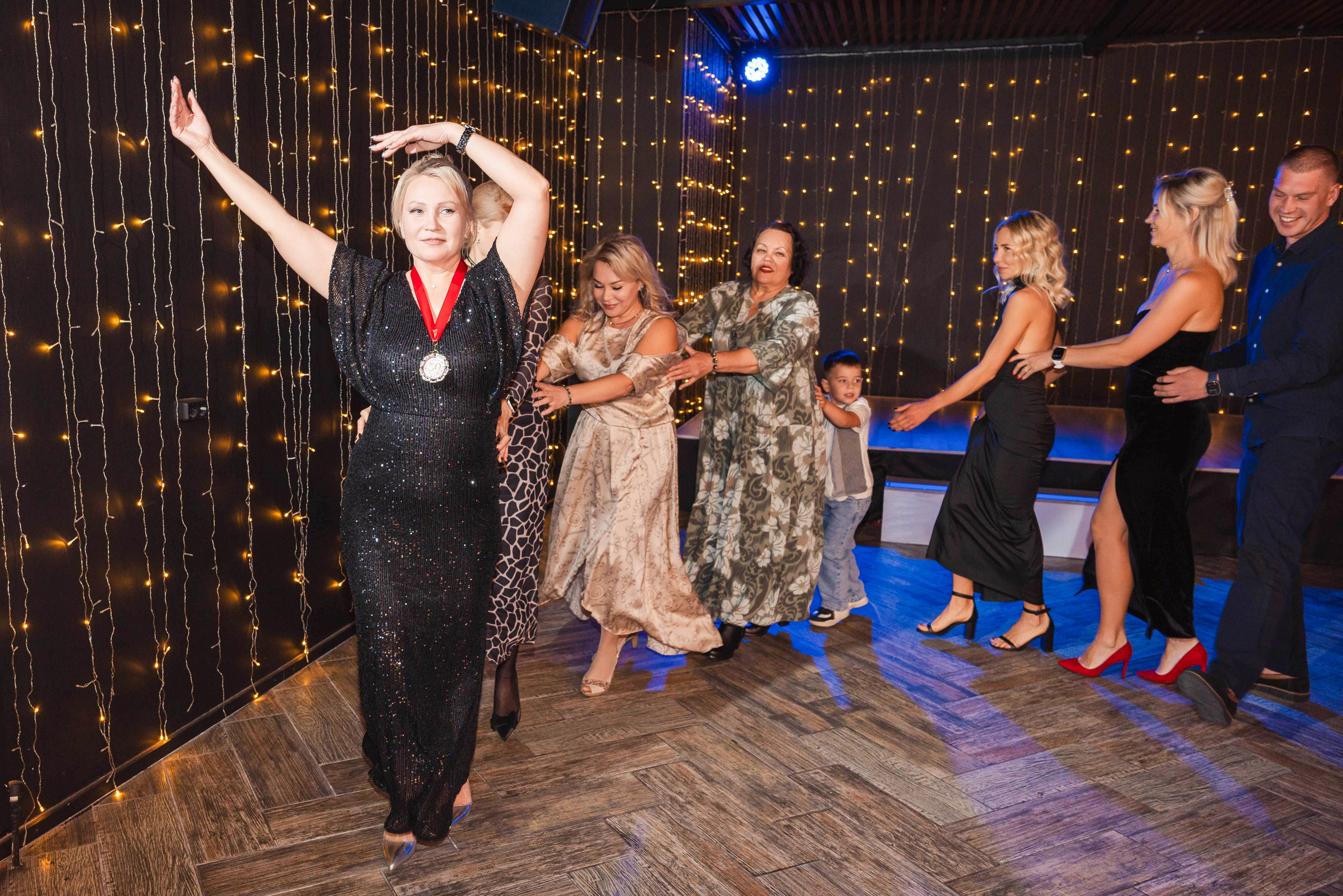 11.11.2024 Елена. Меня зовут Михайлов Сергей, занимаюсь фото и видео г. Чебоксарах