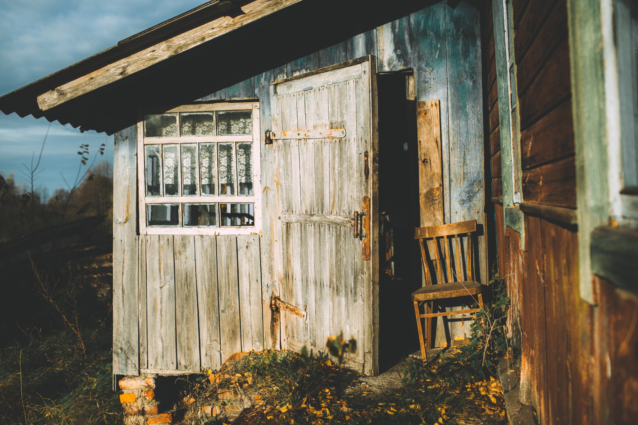 PROJECTS. Nastya Marchenko — based in Moscow Art and Documentary photographer. Works with memory, revelation, vulnerability & human states worldwide