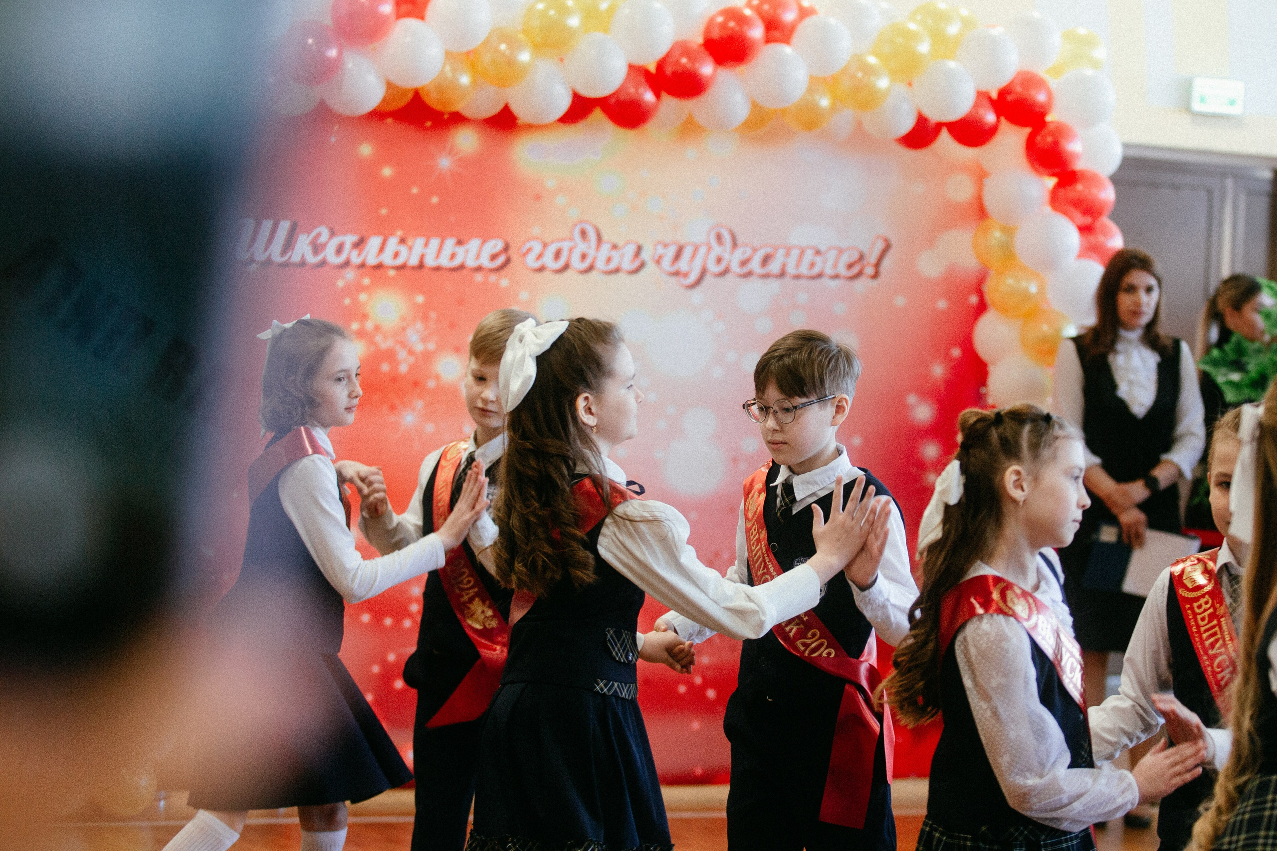 Выпускной в начальной школе. Арт-фотограф Крис Л. в Тобольске: портрет, семейные, свадьбы