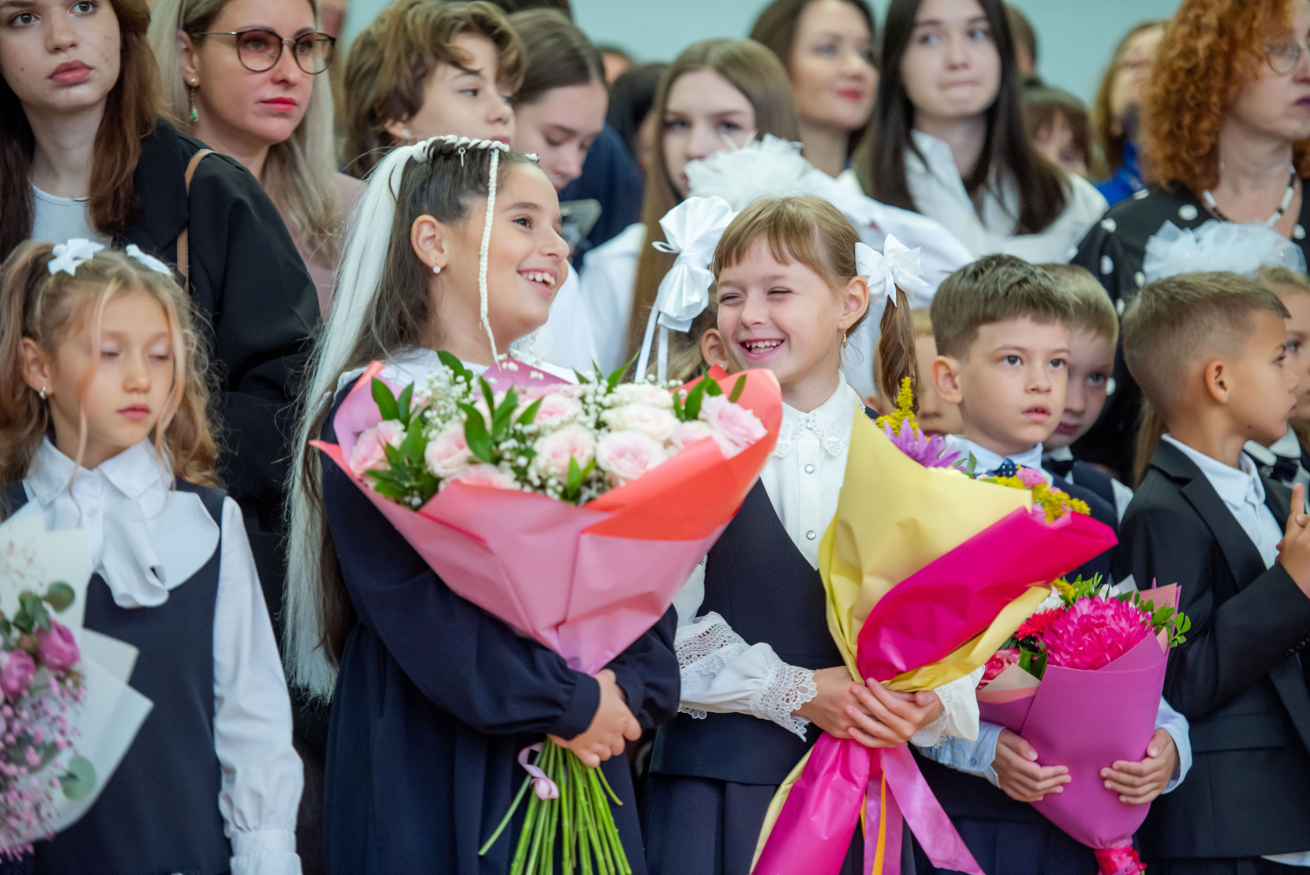 1 сентября «Новая школа». Выпускные альбомы в Севастополе, Крыму и Екатеринбурге