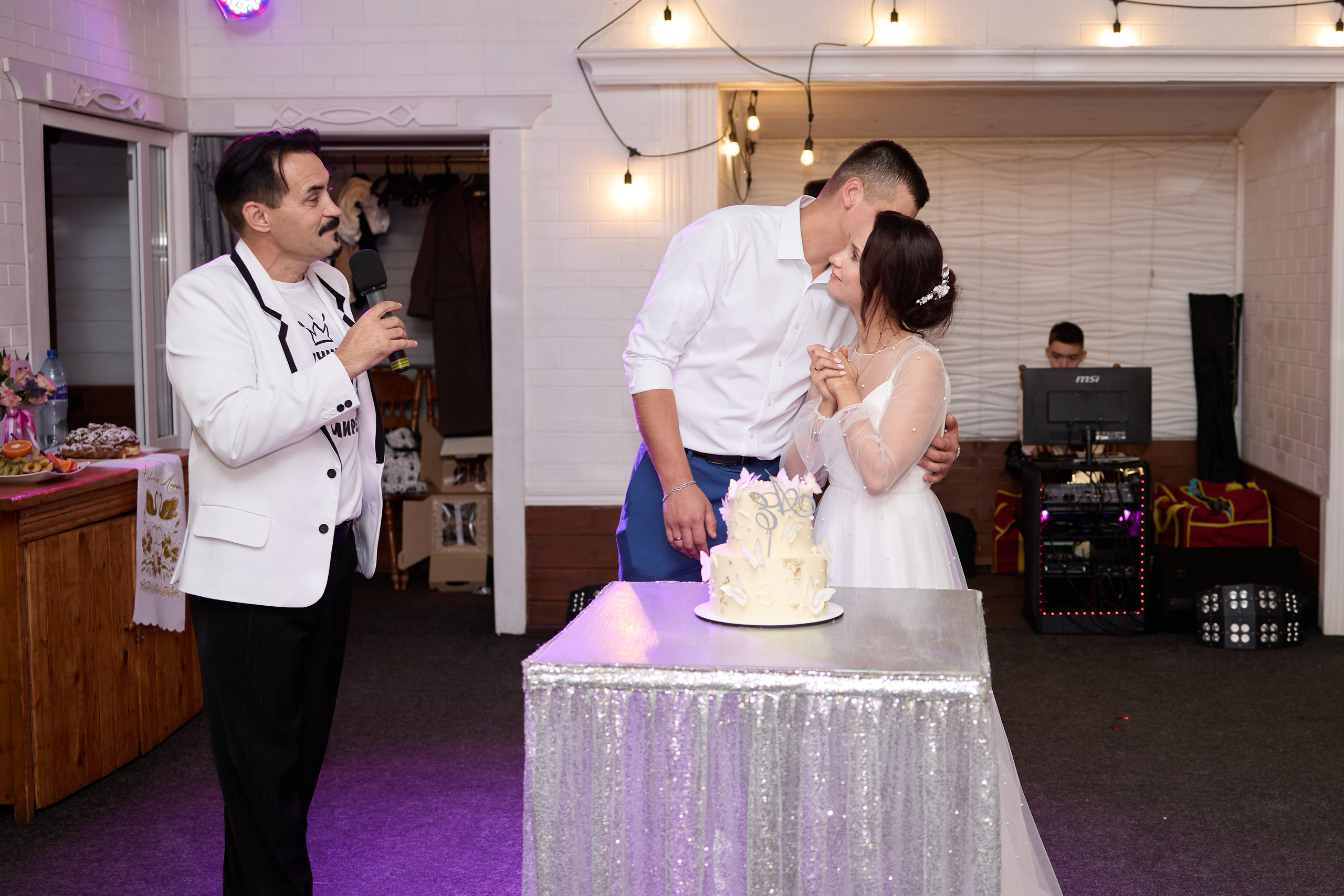 Ведущий на Свадьбу в Туле!. НаВеселе…)) Тамада (Ведущий) в Туле! Юбилеи, Свадьбы, Корпоративы! Ростовые куклы! И всё необходимое для Вашего Праздника!