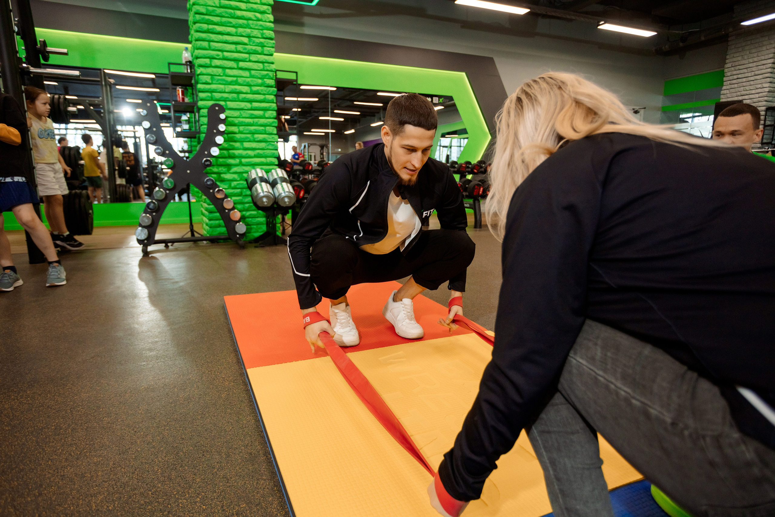 РЕПОРТАЖ: ФИТНЕСС-КЛУБ X-FIT. Профессиональный фотограф в Ижевске Леша Петров