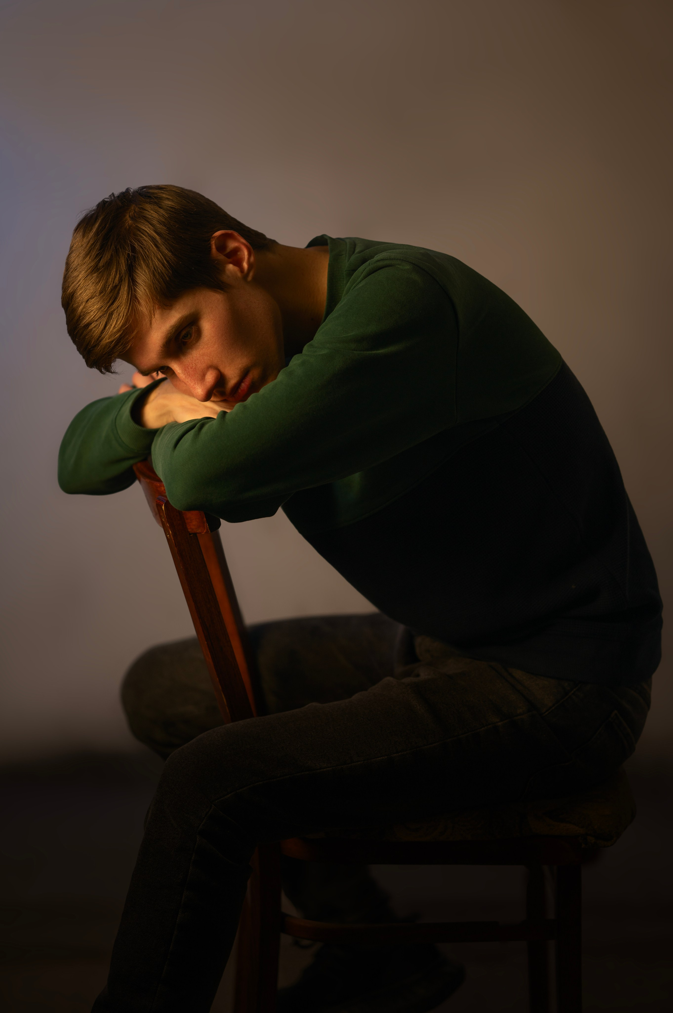 Минималистичный мужской портрет. Фотограф Елизавета Жуйкова | Фотосессии в Волгодонске: портретные, лав стори, семейные