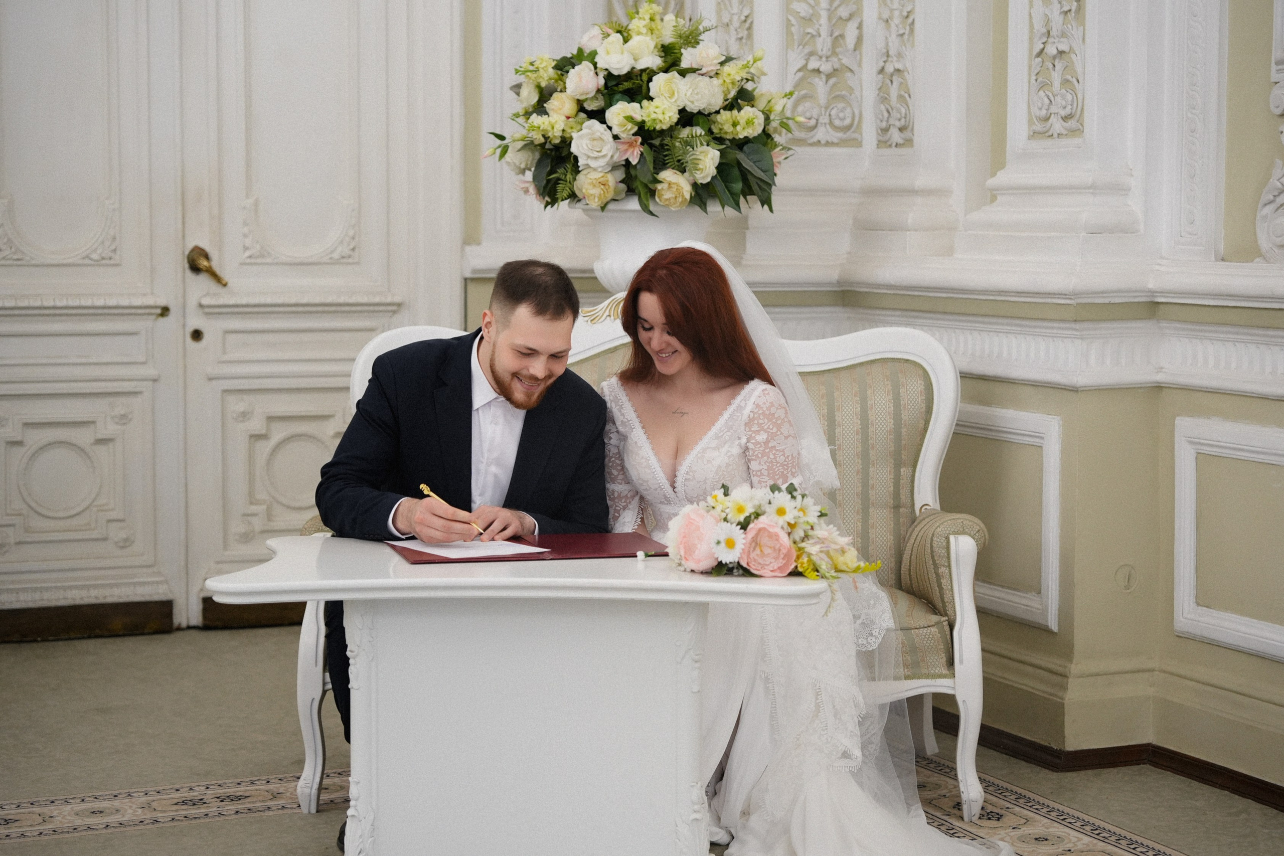 Свадебная фотосессия в Санкт-Петербурге. Дворец Бракосочетания №1. ДБ1. Исаакиевский собор. Фотосессия в студии.