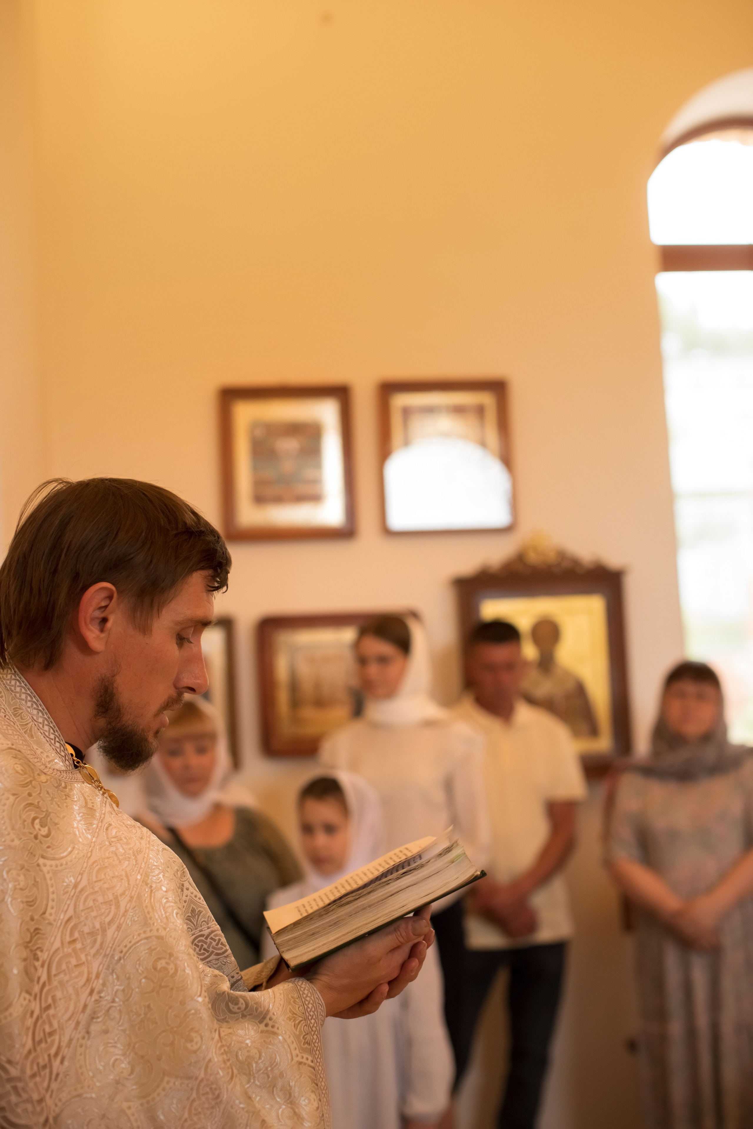 Таинство Крещения Мирона. Семейный и детский фотограф в Саратове Полина Коткина
