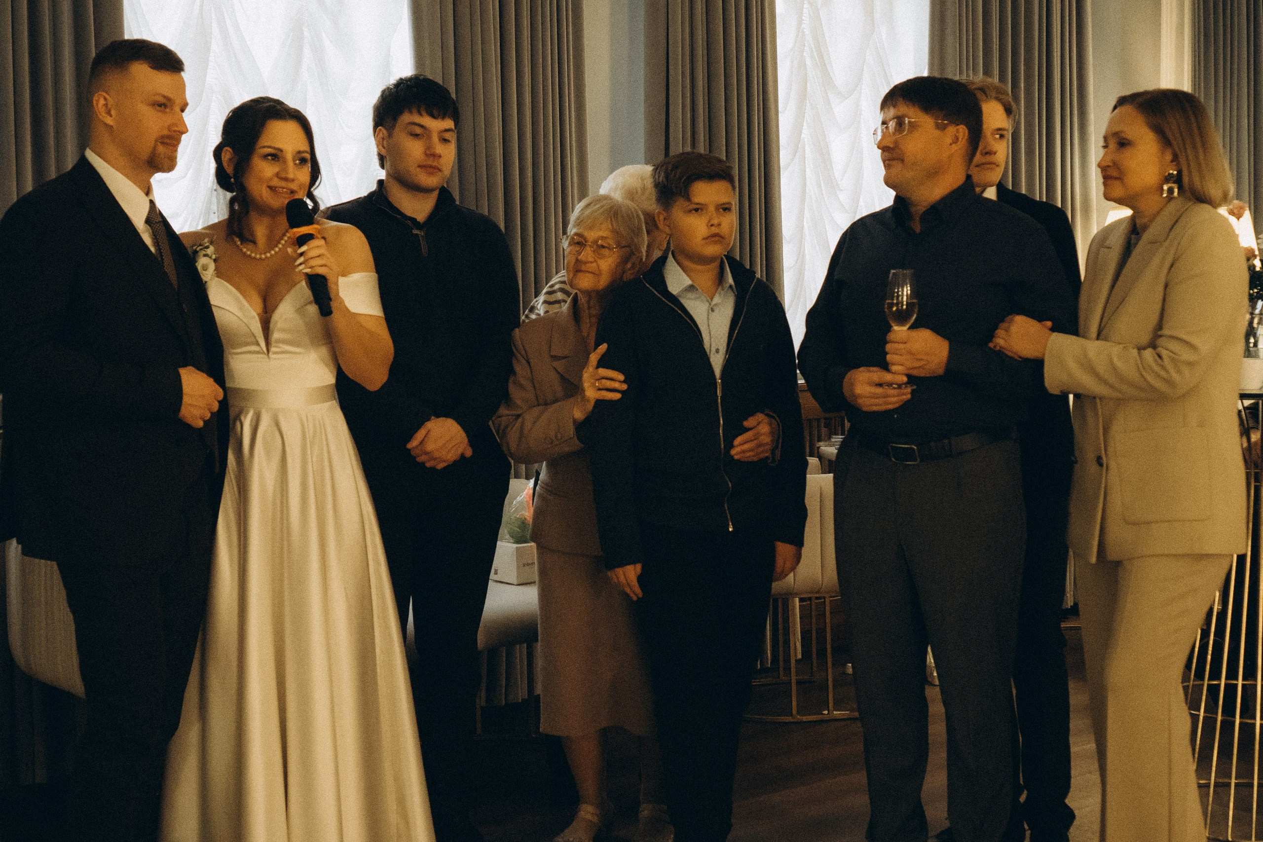 СЬЕМКА РЕПОРТАЖ В ЗАГСЕ (2 ДВОРЕЦ). Профессиональный фотограф, Санкт-Петербург — Виктория Богомолова