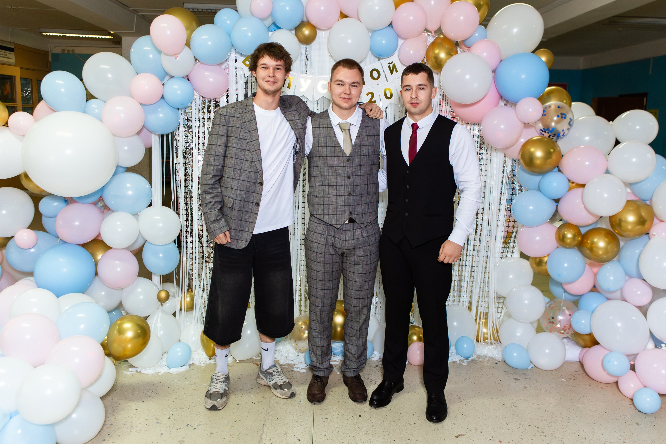 ФОТОСЕССИЯ С РОДИТЕЛЯМИ ВЫПУСКНОЙ 2025 9 ШКОЛА Г.МЦЕНСК. Профессиональный фотограф в Мценске и Орловской области