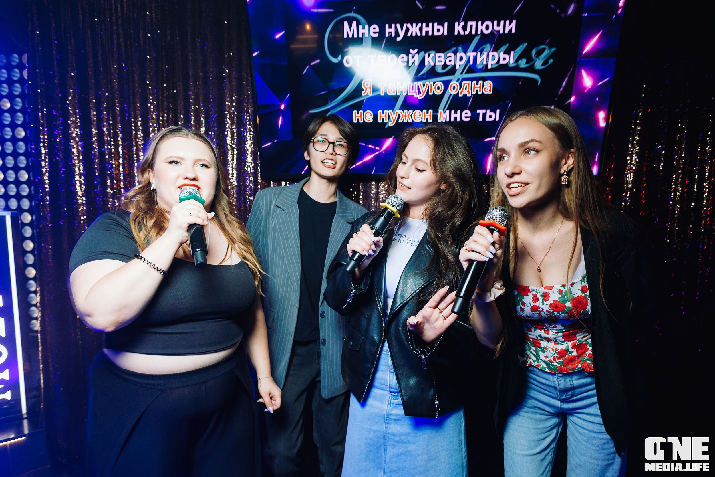Фоторепортаж из караоке-клуба Эйфория. One Media Life: фоторепортажи, фотоотчеты с мероприятий и заведений