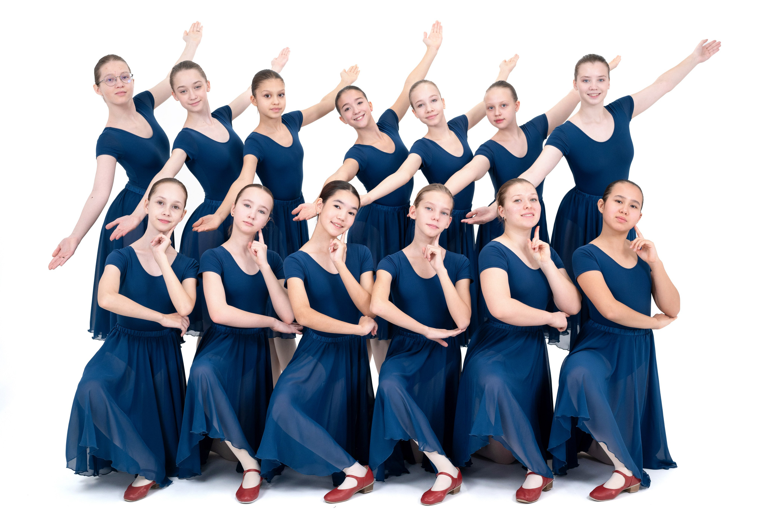 Выпускной альбом хореографичесского коллектива «Пилигрим». Фотограф новорожденных, семейный детский в Тюмени Татьяна Морозова