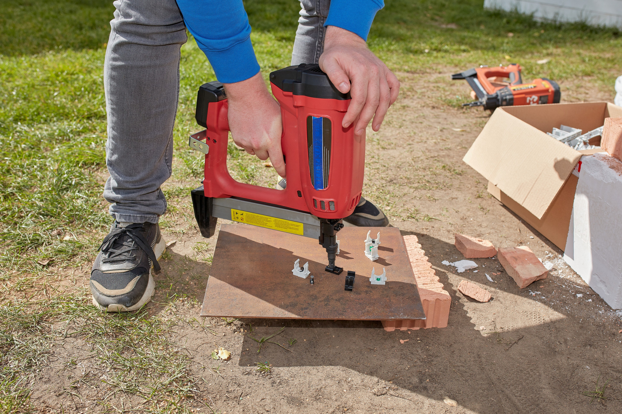 Форм электромонтажников Rexant и Kranz. Коммерческий фотограф в Москве Павел Володин — фотосъемка для бизнеса