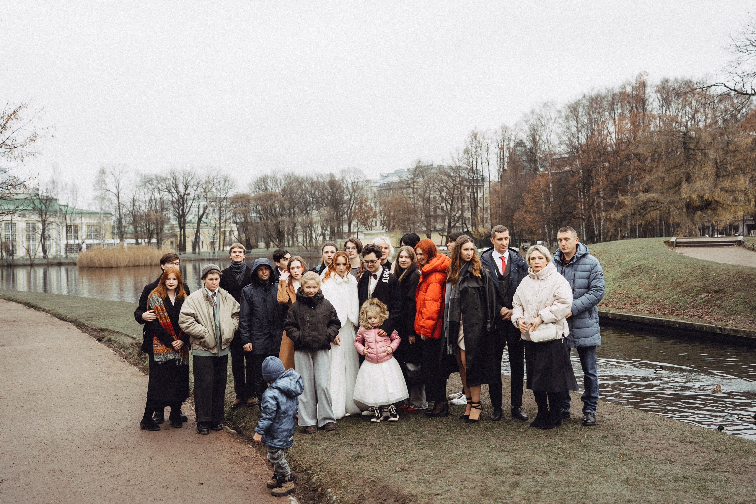 СВАДЕБНАЯ СЬЕМКА ВО ВТОРОМ ДВОРЦЕ С ГОСТЯМИ И ПРОГУЛКА В ТАВРИЧЕСКОМ САДУ. Профессиональный фотограф, Санкт-Петербург — Виктория Богомолова