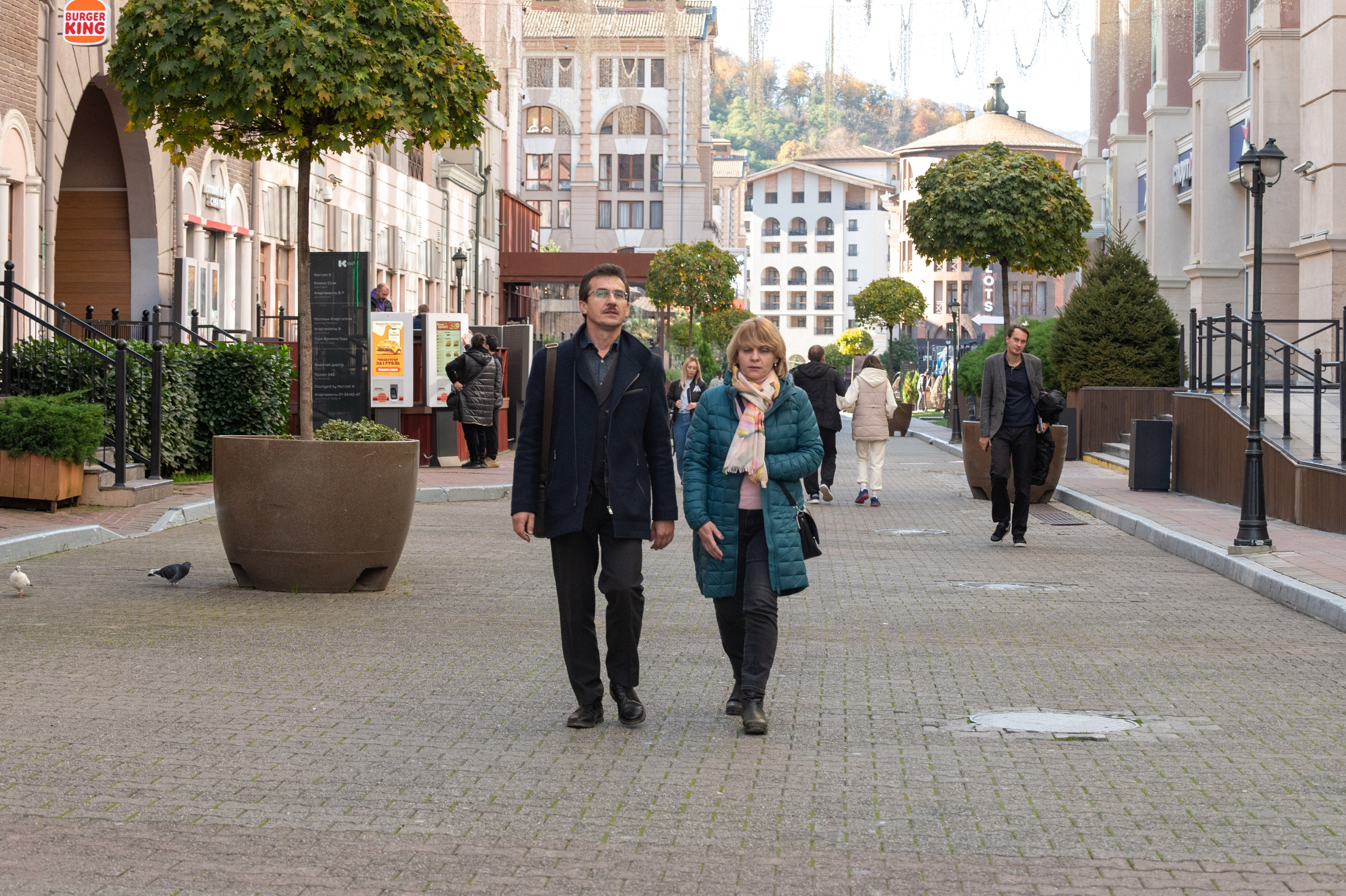 Mice мероприятие — прогулка на водопад Поликаря на курорте Красная Поляна. Репортажный фотограф в Красной Поляне и Сочи Павлюченко Екатерина