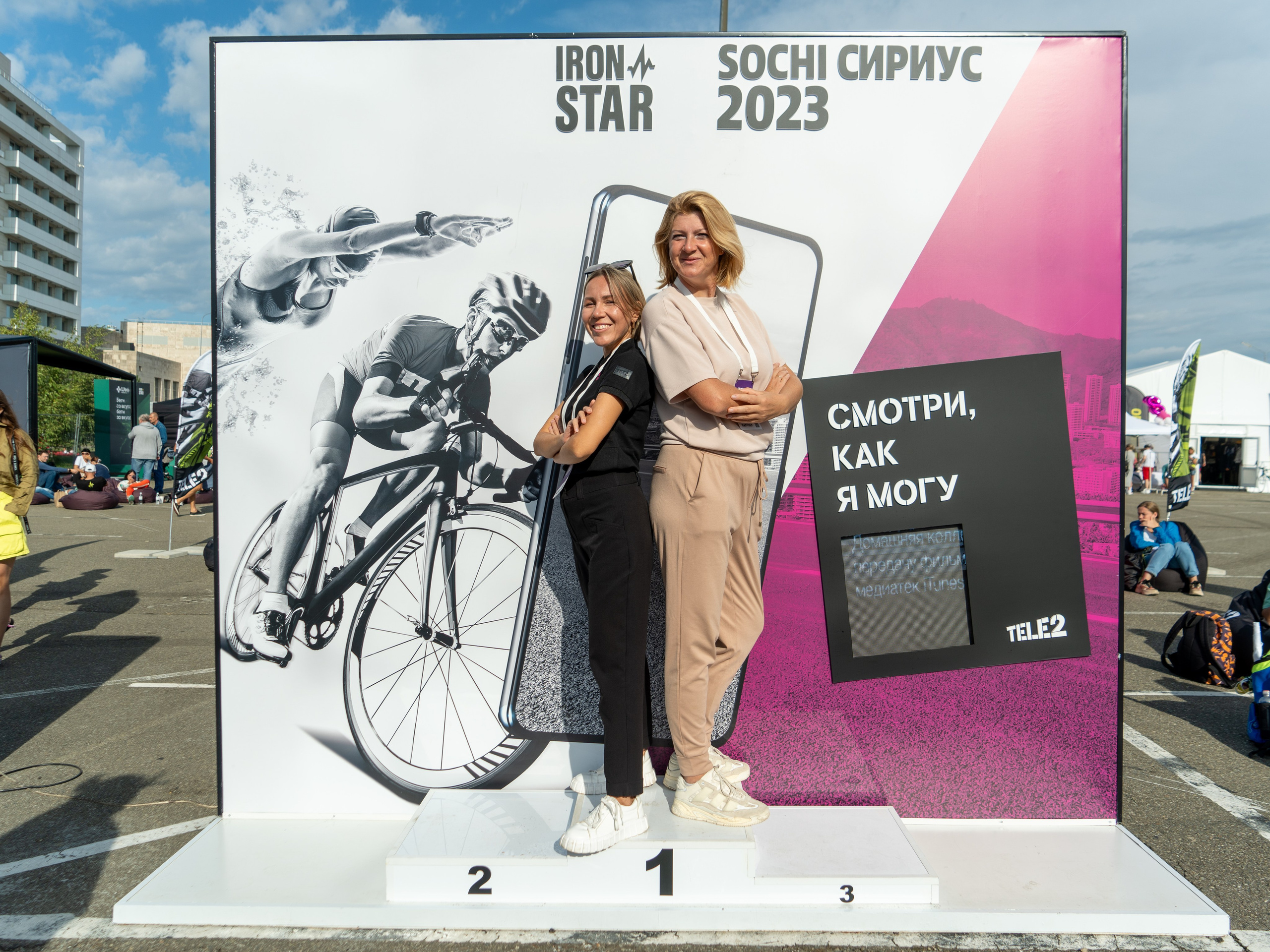 Фотоотчет партнерской интеграции для компании TELE2 на фестивале Ironstar. Репортажный фотограф в Красной Поляне и Сочи Павлюченко Екатерина
