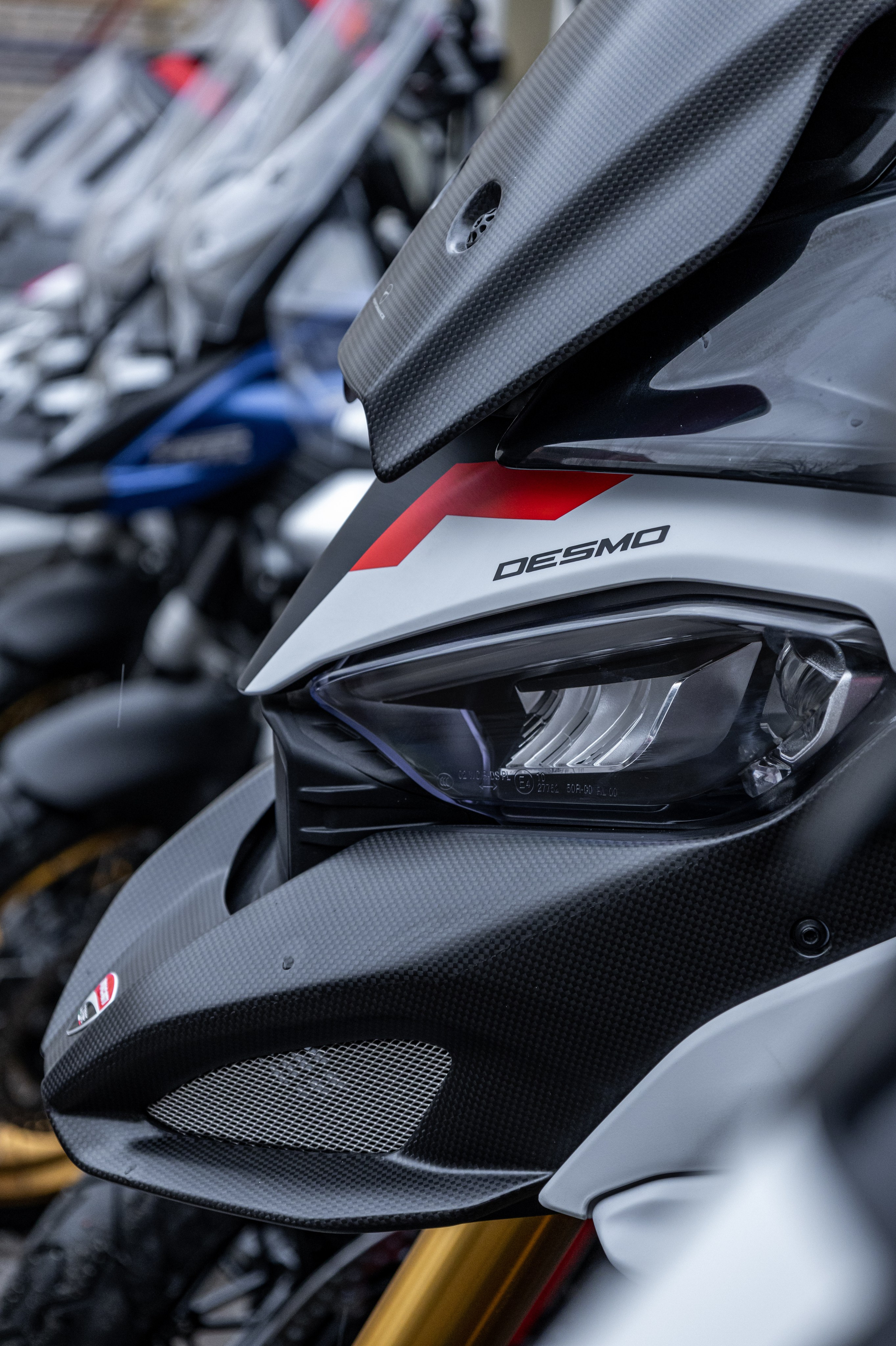 Фотосессия с мотоциклами и автомобилями. Предметный фотограф в Москве и Московской области