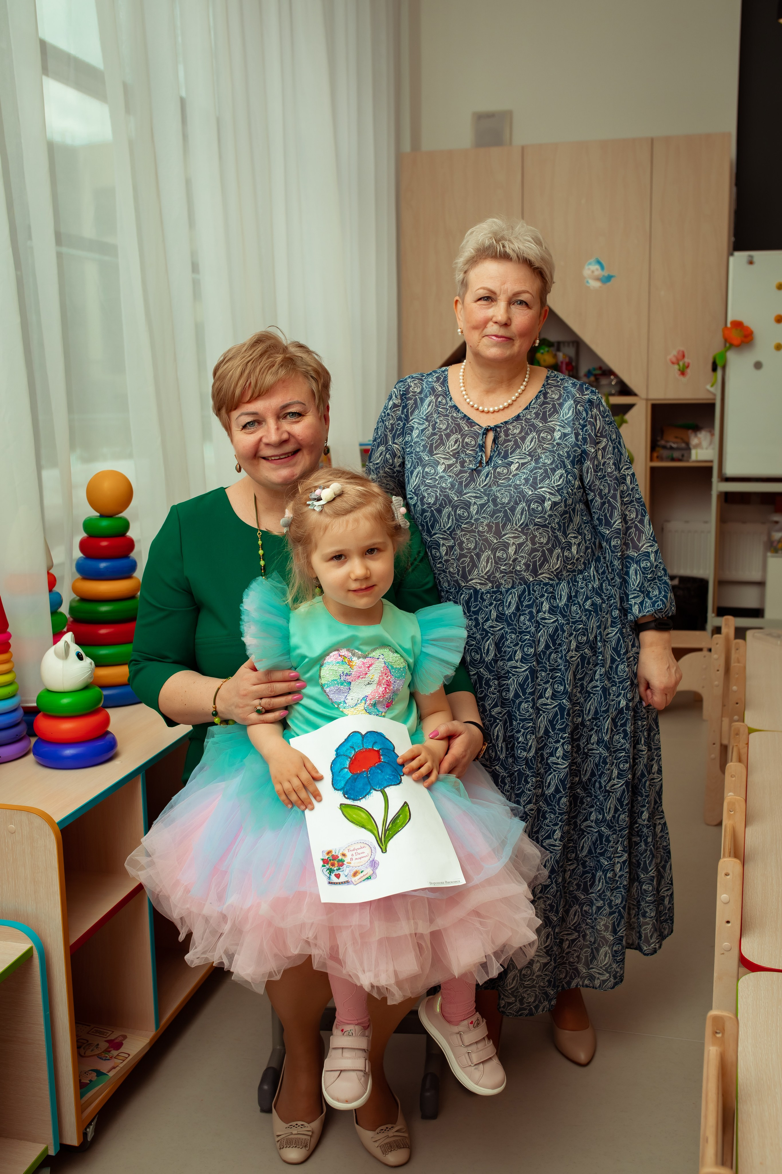 Праздник весны в детском саду. Семейный и детский фотограф в Москве Дорогова Екатерина