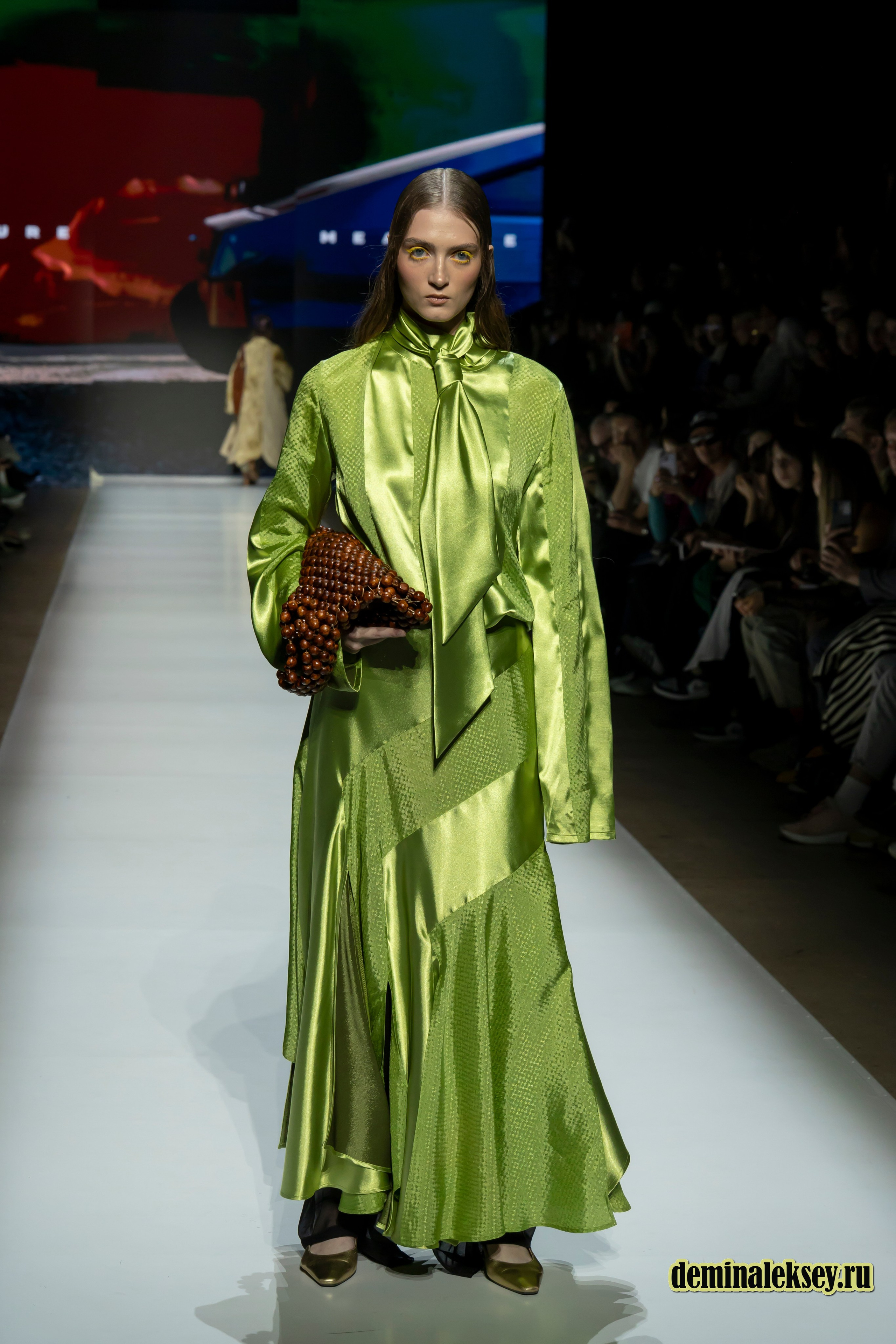 Московская неделя моды 2024 4 октября дизайнер Measure Махачкала. Репортажный, семейный и студийный фотограф в Москве Демин Алексей