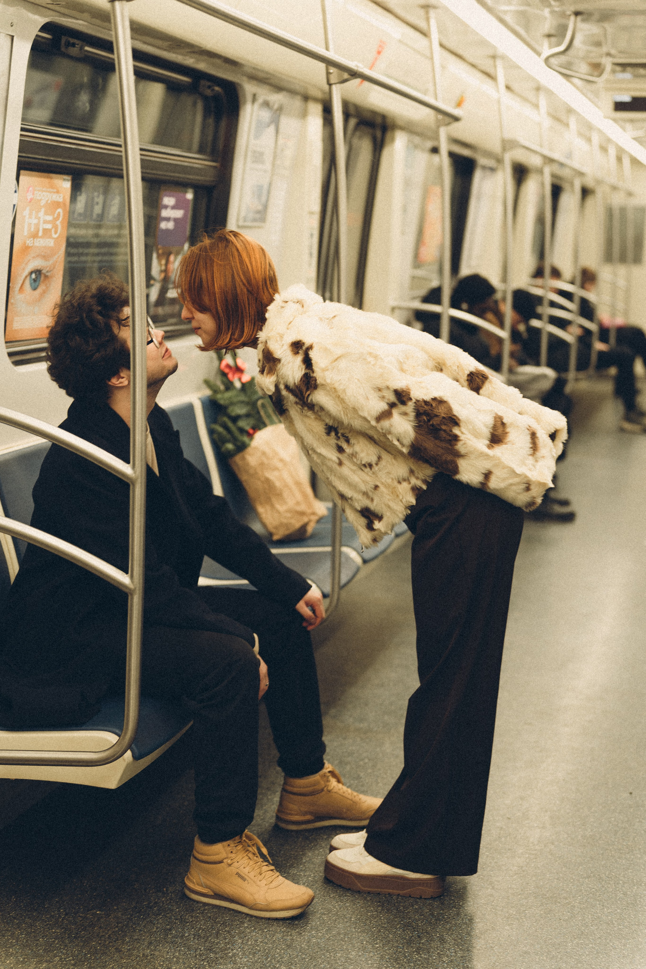 НОВОГОДНЯЯ ФОТОСЕСИИЯ ПАРЫ В МЕТРО ЛЮБОВЬ. Профессиональный фотограф, Санкт-Петербург — Виктория Богомолова