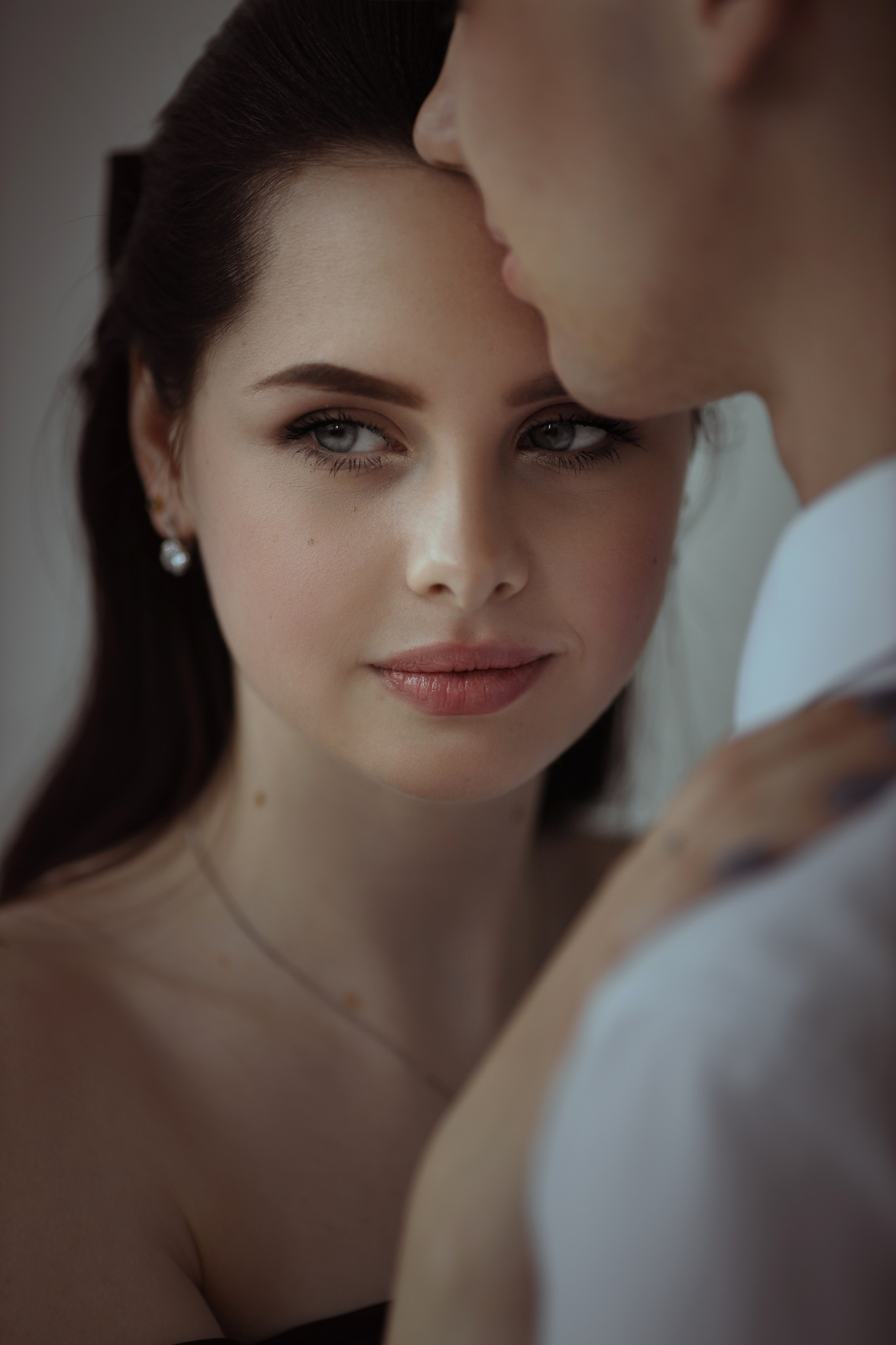 Стильная студийная фотосессия для влюбленных пар в Москве. Профессиональный фотограф в Москве. Елена Шуваева