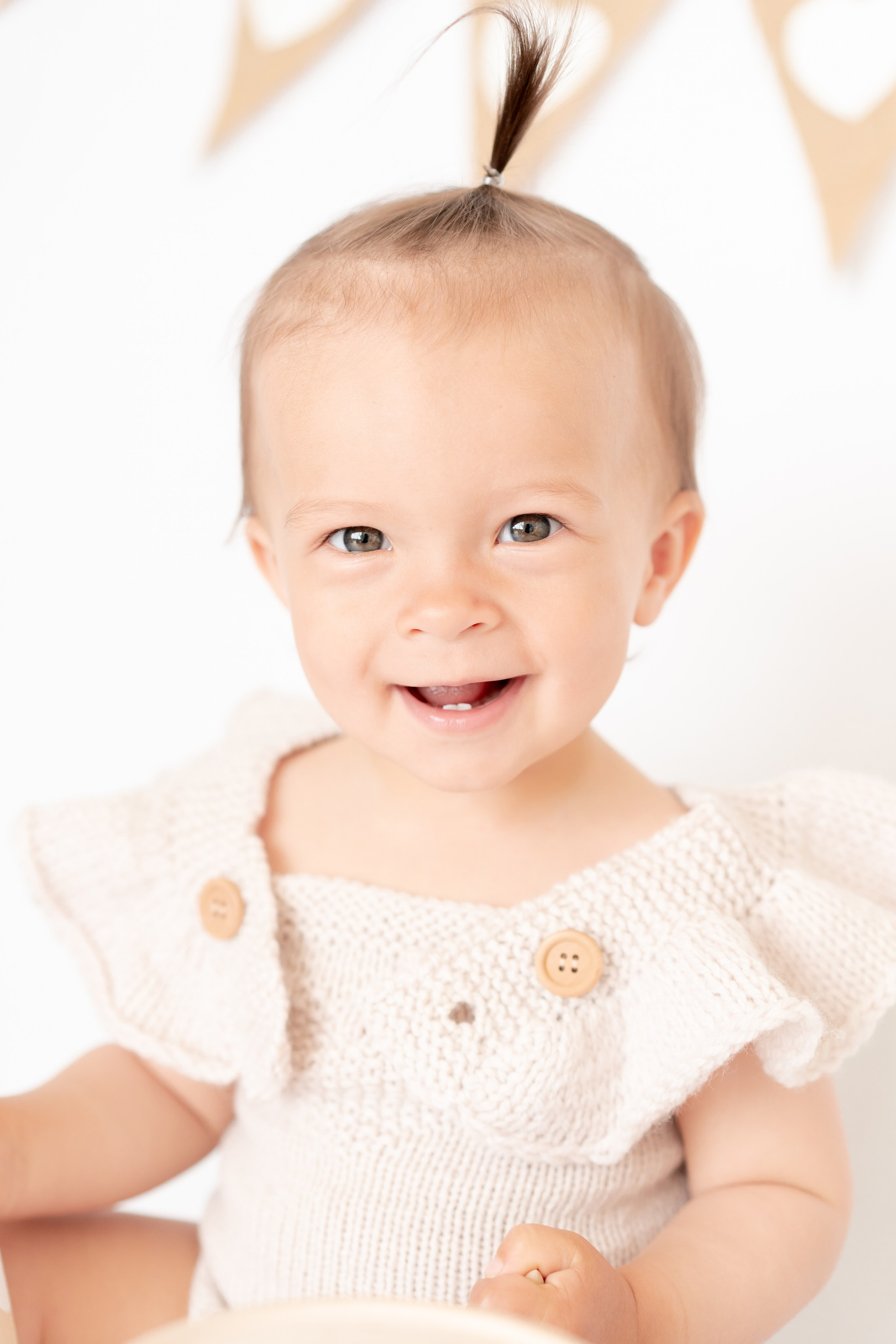 Первый день рождения малыша. Детская, семейная фотостудия в Санкт-Петербурге