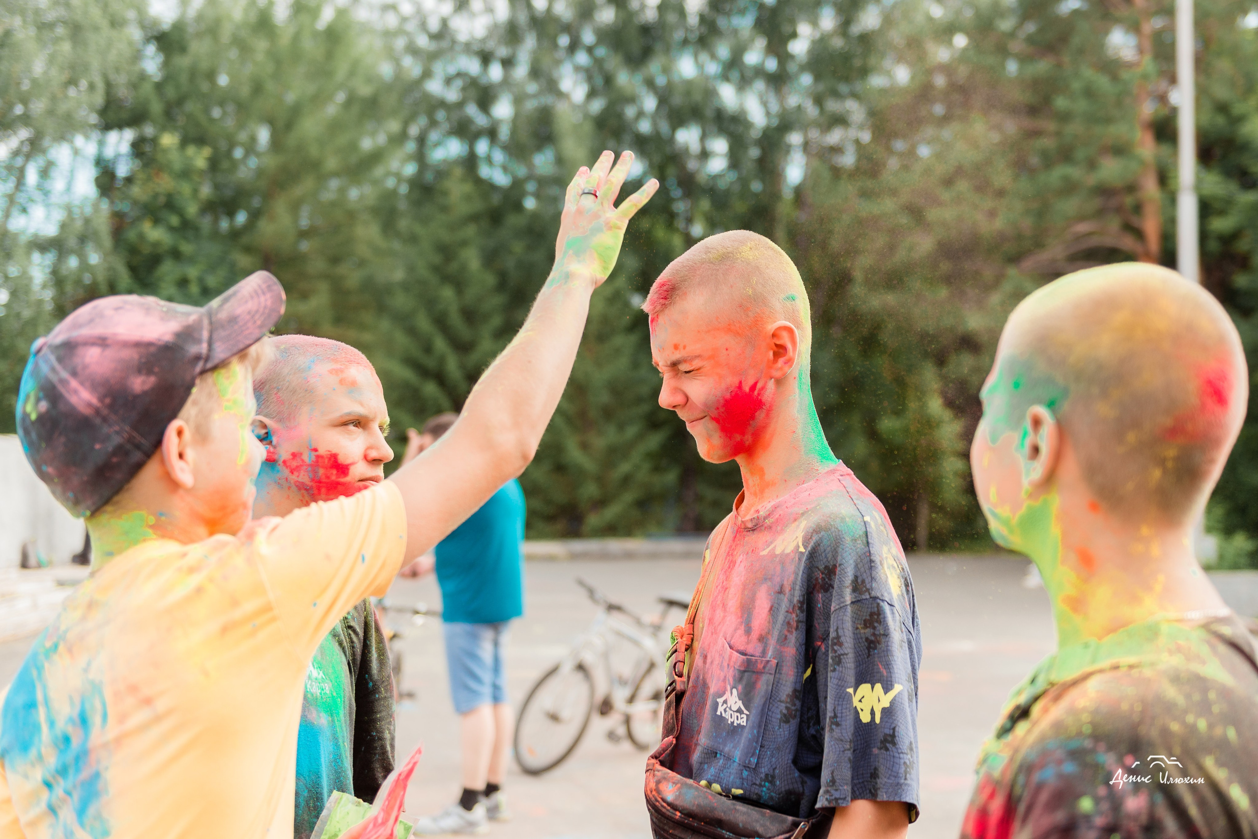Краски Холи в Комсомольском Парке 2023. Детский фотограф, семейный фотограф и репортажи в Кемерово
