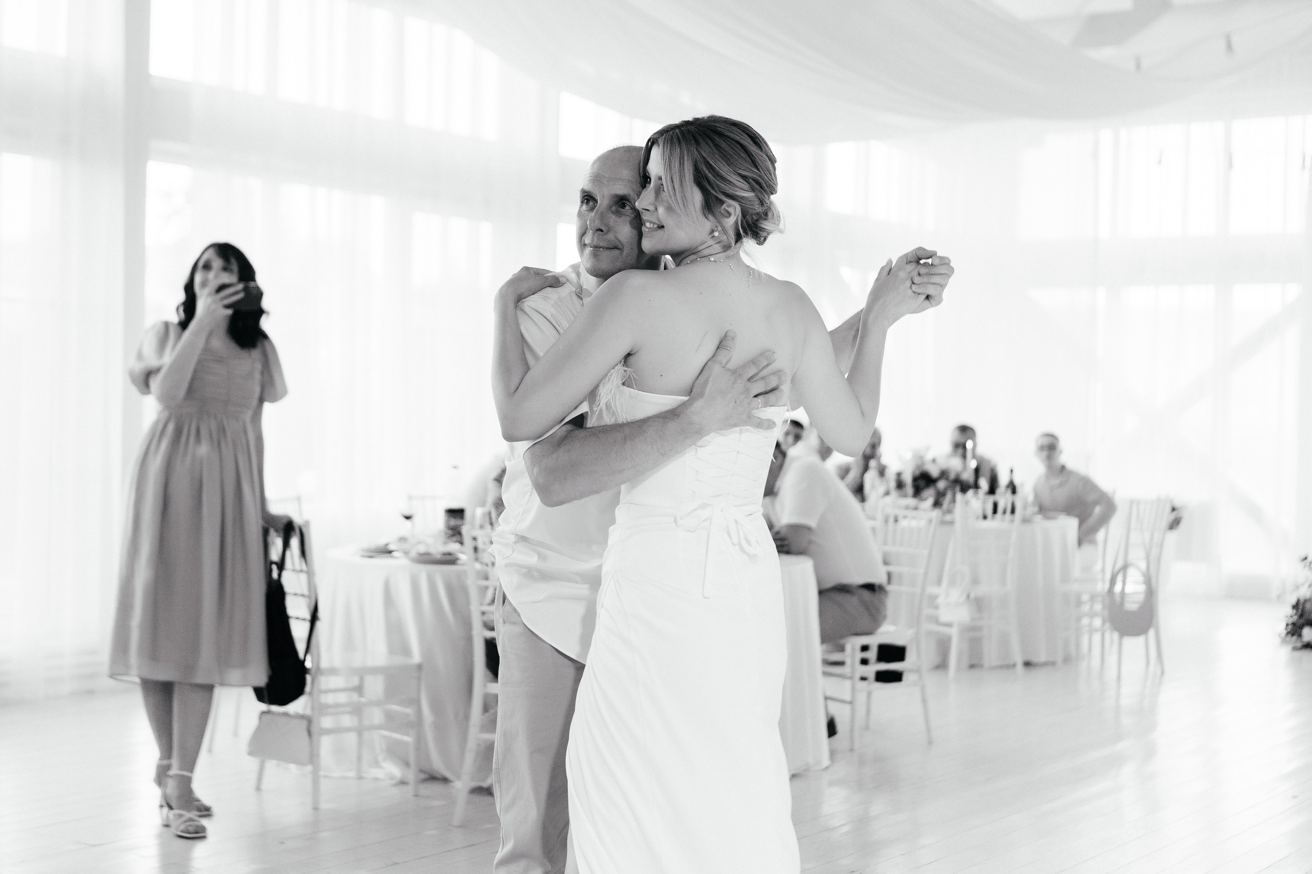 Взгляды полные счастья. Свадебный фотограф в Туле, Москве. Ангелина Зеленина