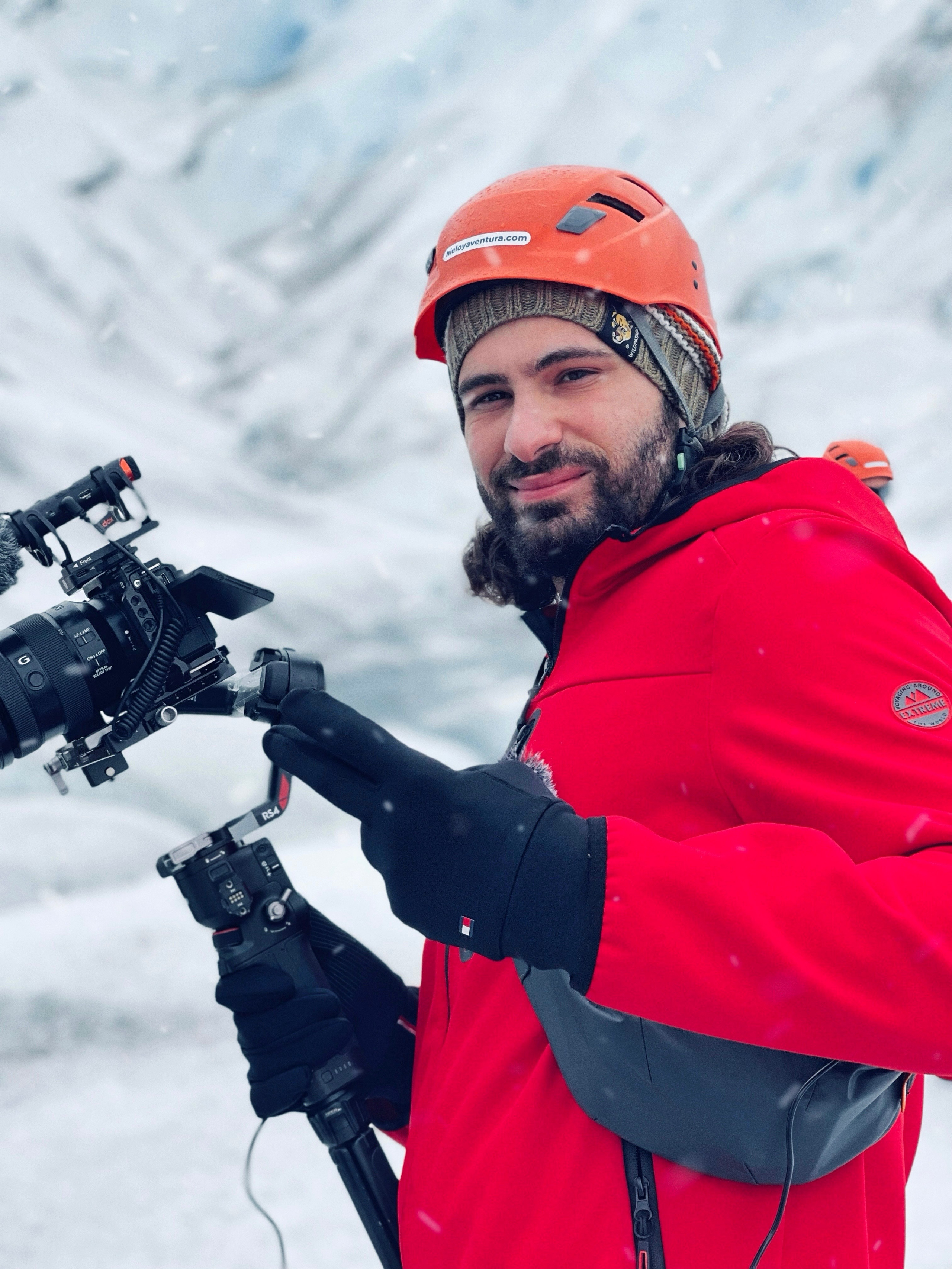 Обо мне. Видеограф Тамаз Цикаришвили