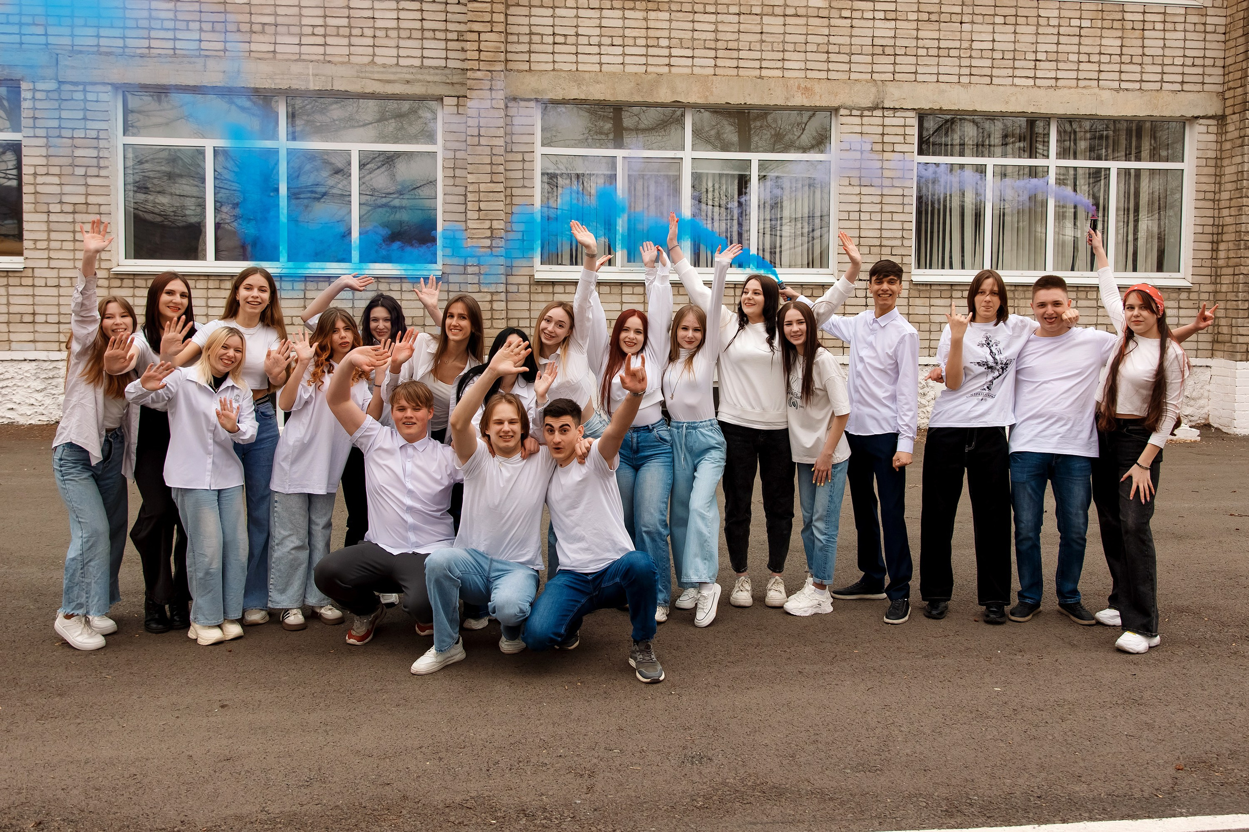 11 класс с. Барабаш. Фотограф Любовь Корниенко, Примоский край