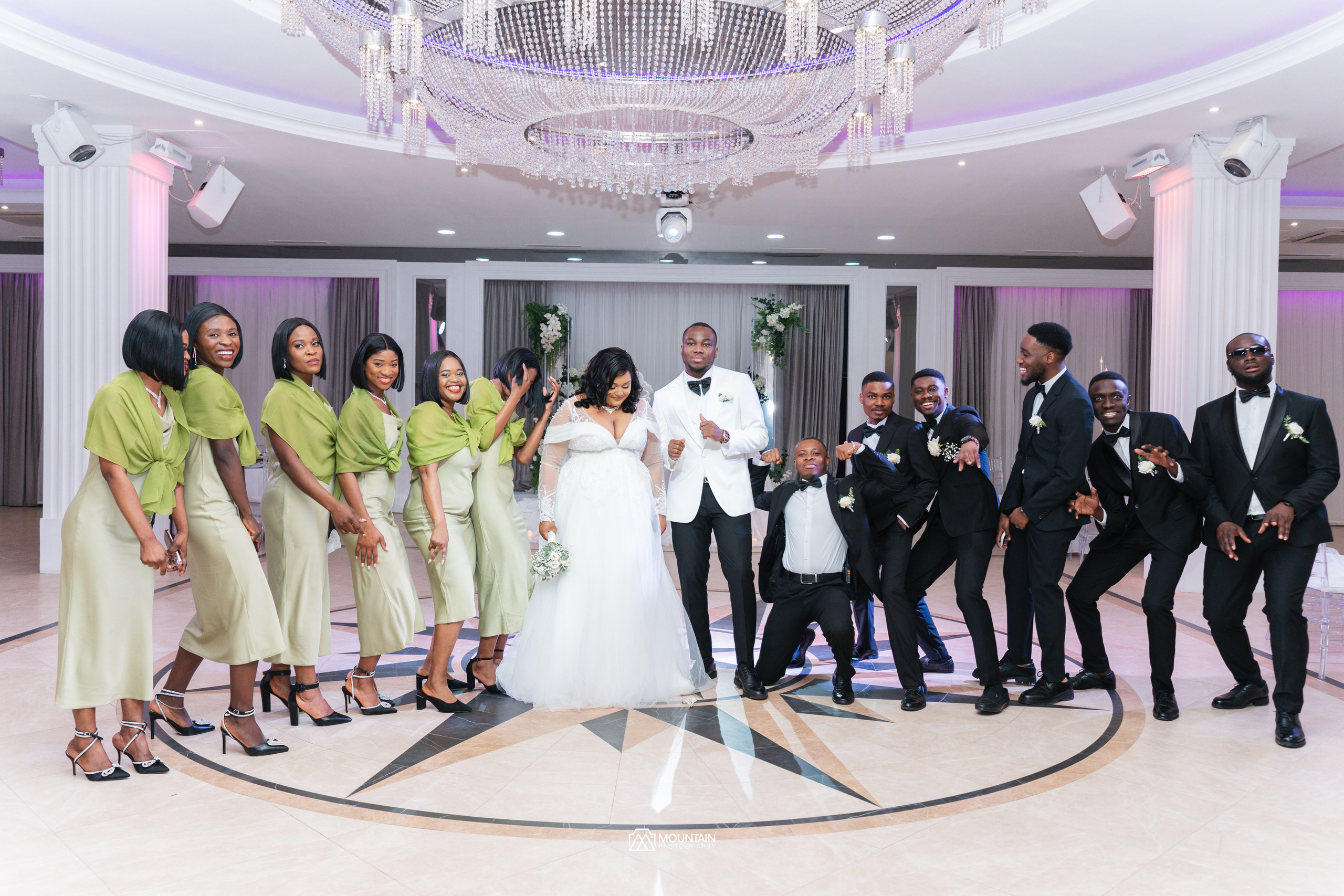 Cletus And Karabo. Я занимаюсь событийной, свадебной, товарной, студийной… фотографией