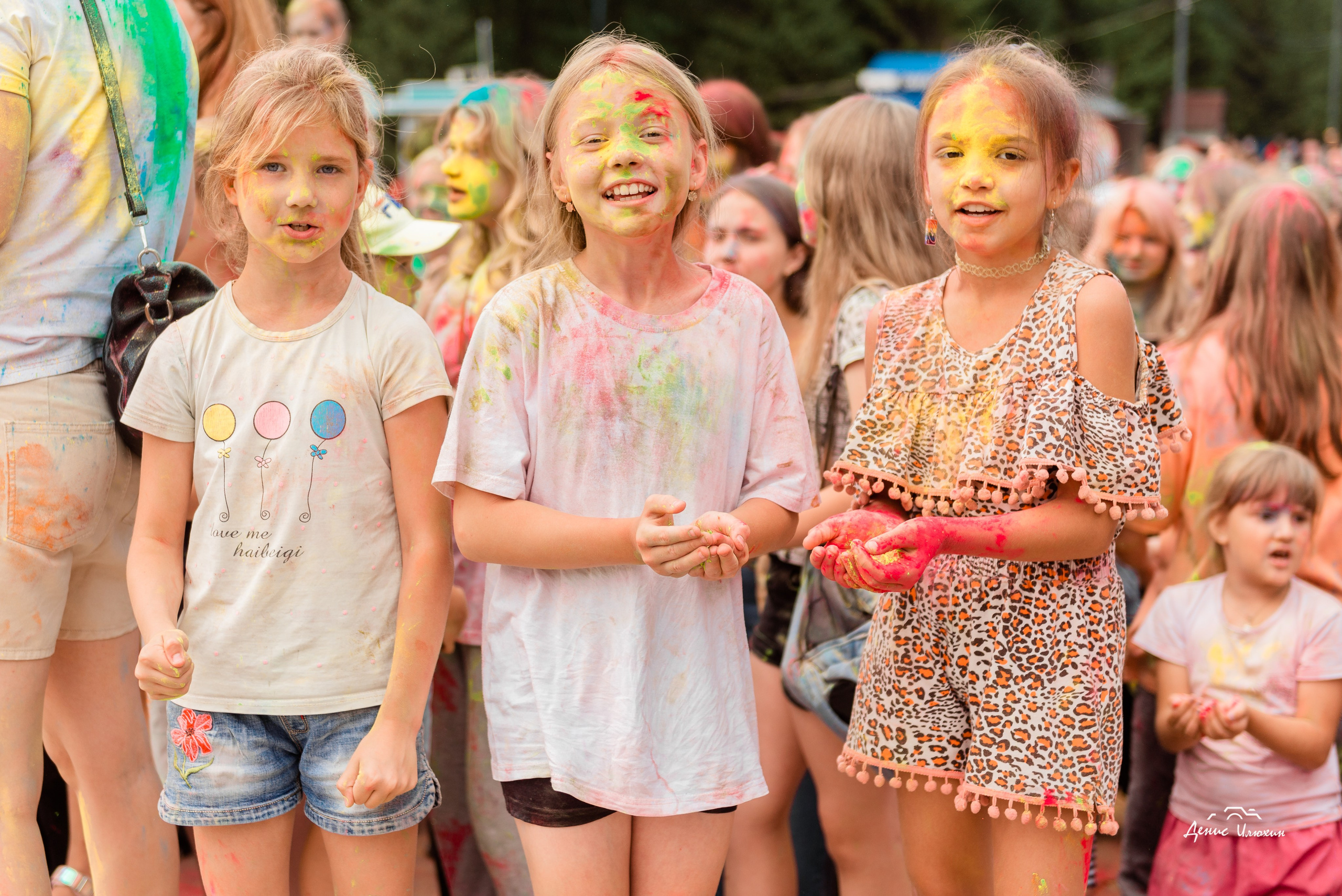 Краски Холи в Комсомольском Парке 2023. Детский фотограф, семейный фотограф и репортажи в Кемерово