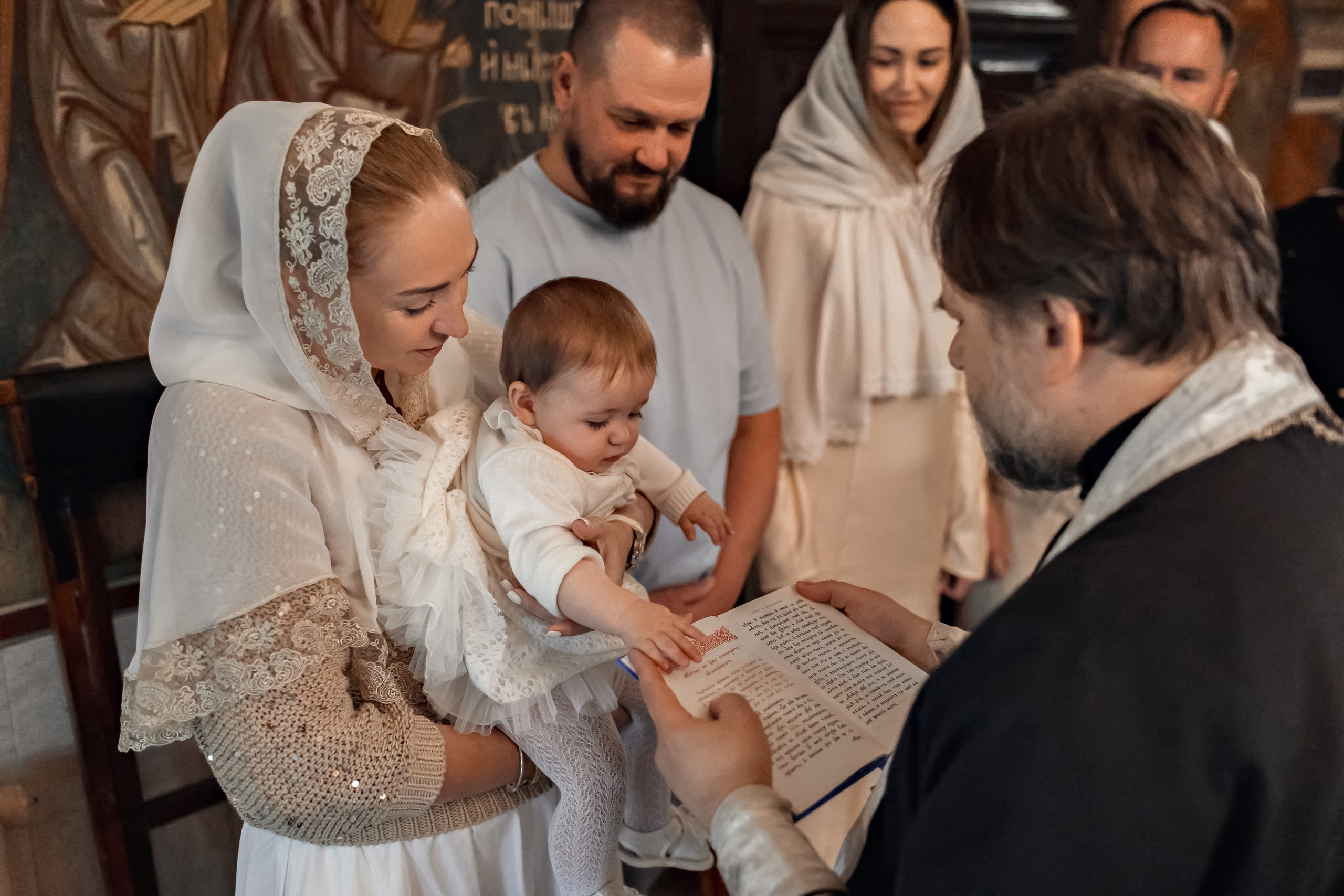 Крещение в Зачатьевском Монастыре. Профессиональный фотограф в Москве и Мо Мария Шантарёва