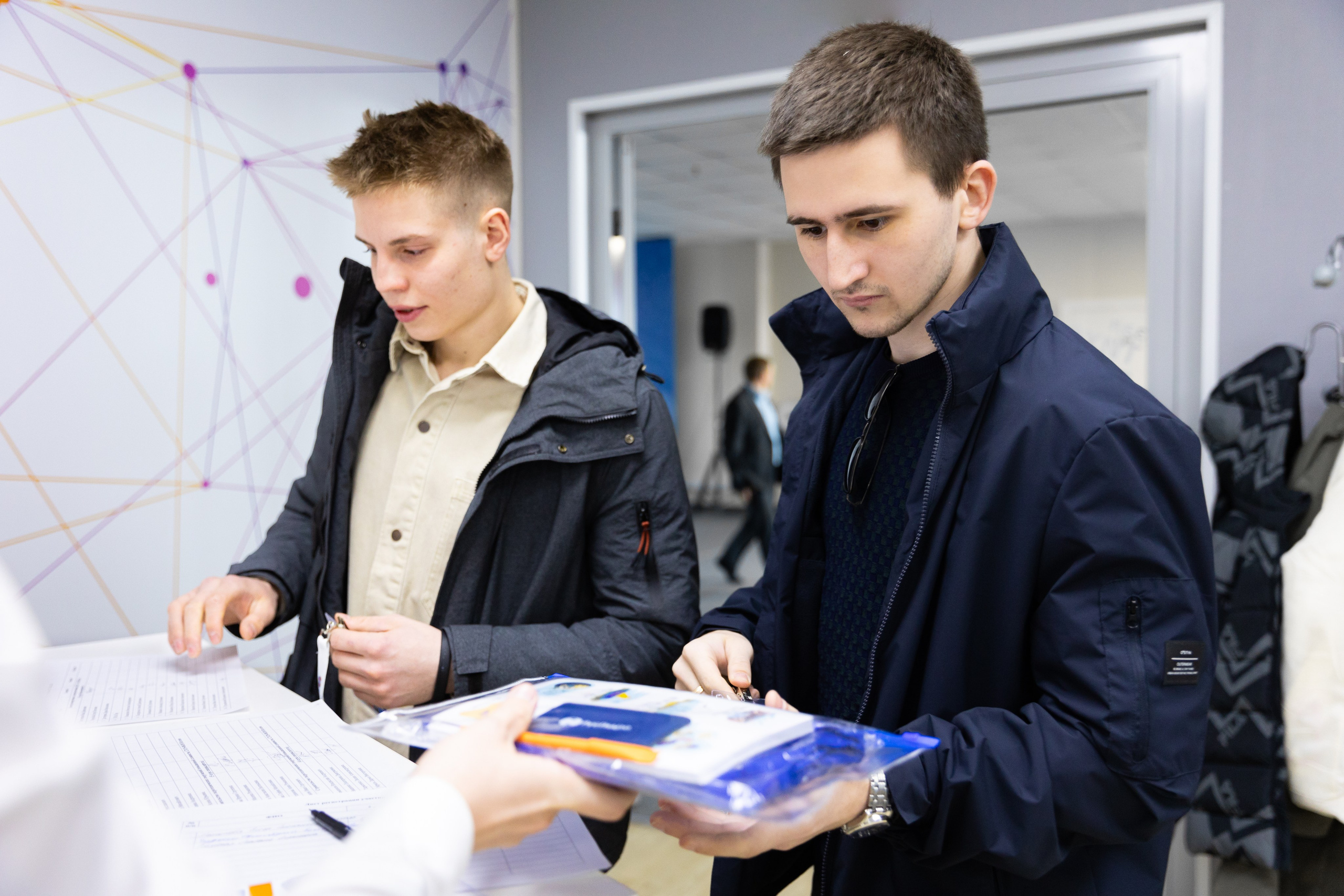 Весенняя студенческая энергетическая школа от РусГидроо. Репортажный фотограф во Владивостоке