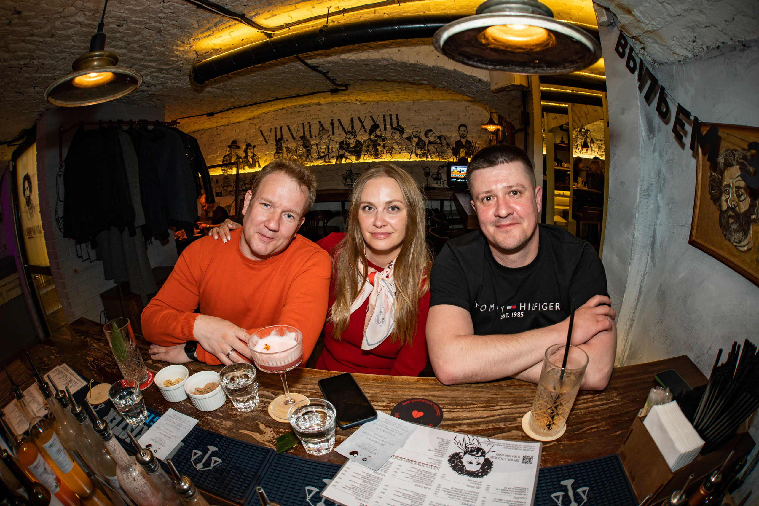 Гостевая смена Бара разбитых сердец в баре Обормоты. Концертный и репортажный фотограф в Санкт-Петербурге Слава Пахомов