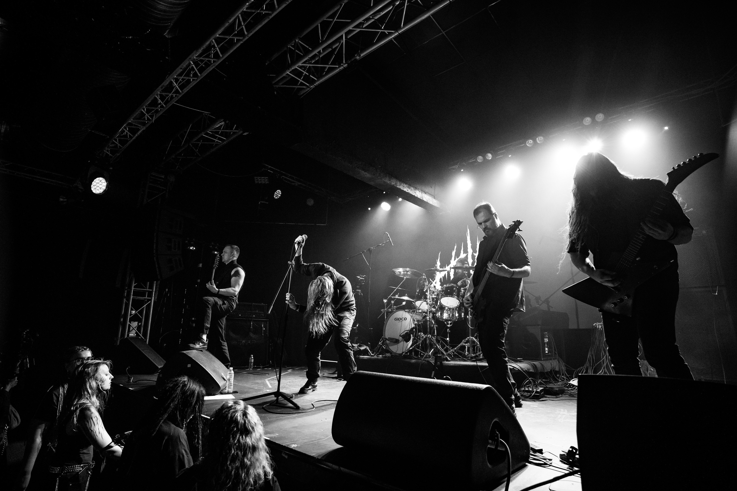 ИЛ • Minuala • Khlad|Glastonberry. Концертный и репортажный фотограф в Санкт-Петербурге Слава Пахомов