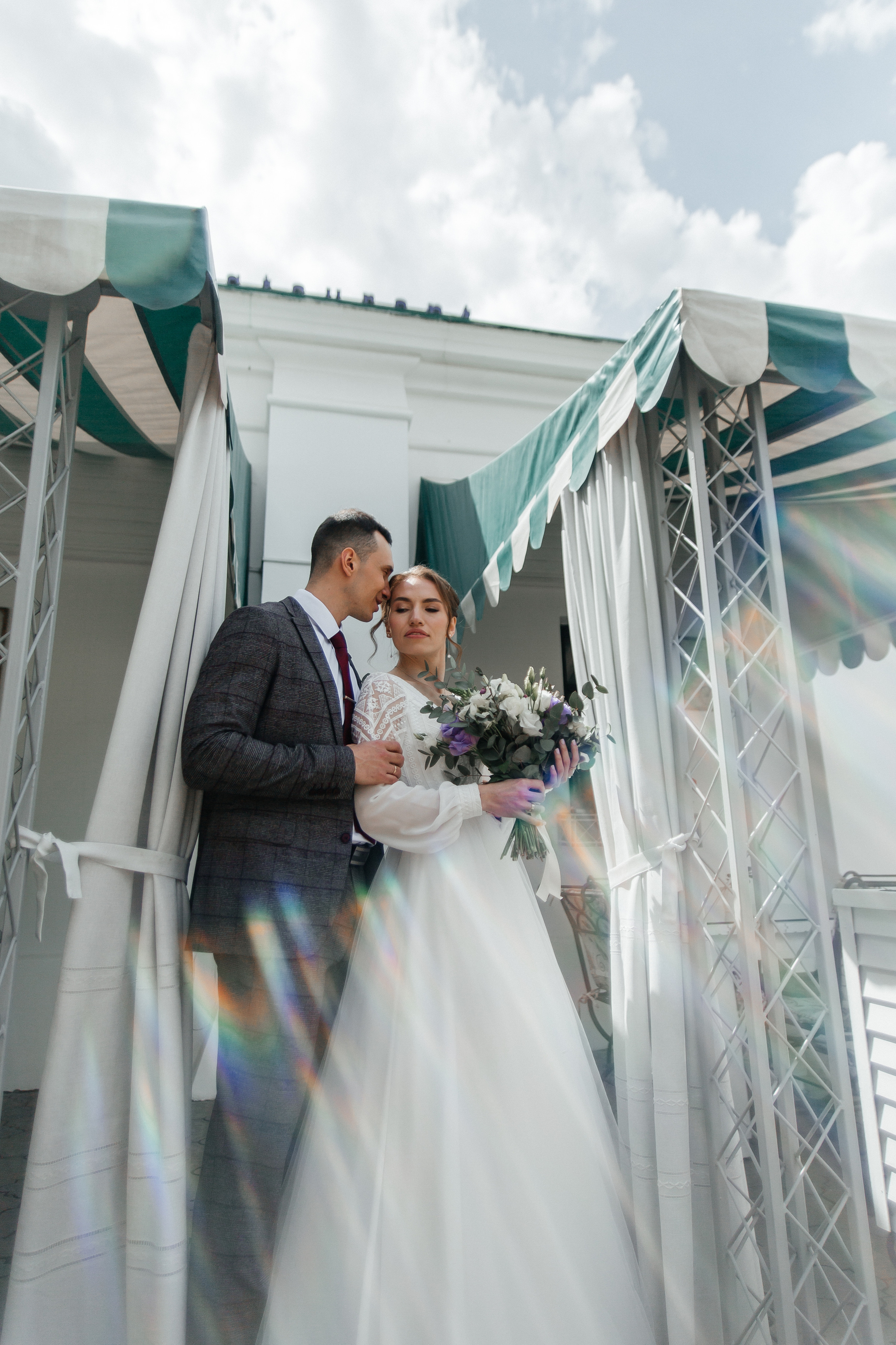 Фёдор и Джума — студия и банкет в «Хорошем месте». Свадебный фотограф в Оренбурге Илья Володьков