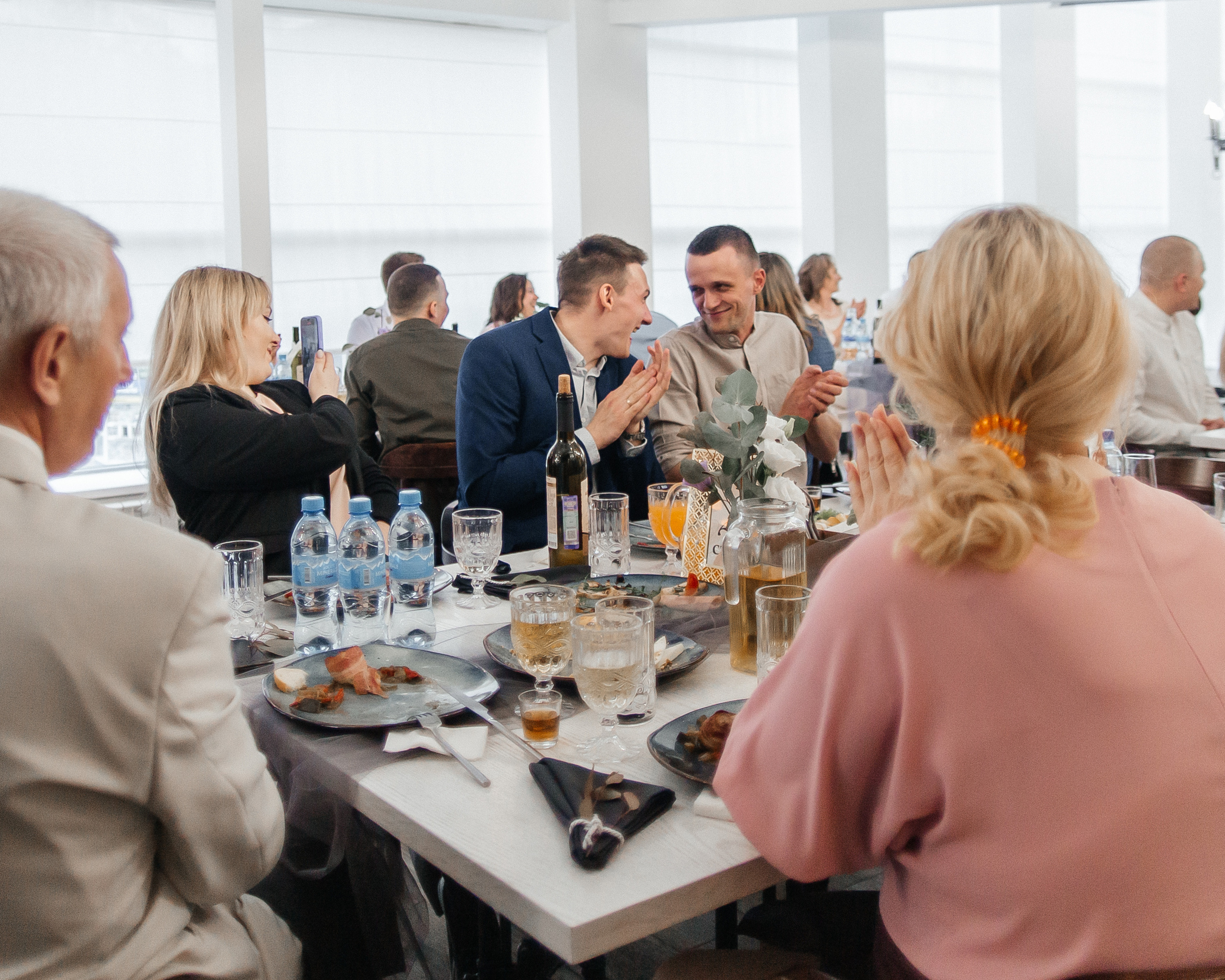 Фёдор и Джума — студия и банкет в «Хорошем месте». Свадебный фотограф в Оренбурге Илья Володьков