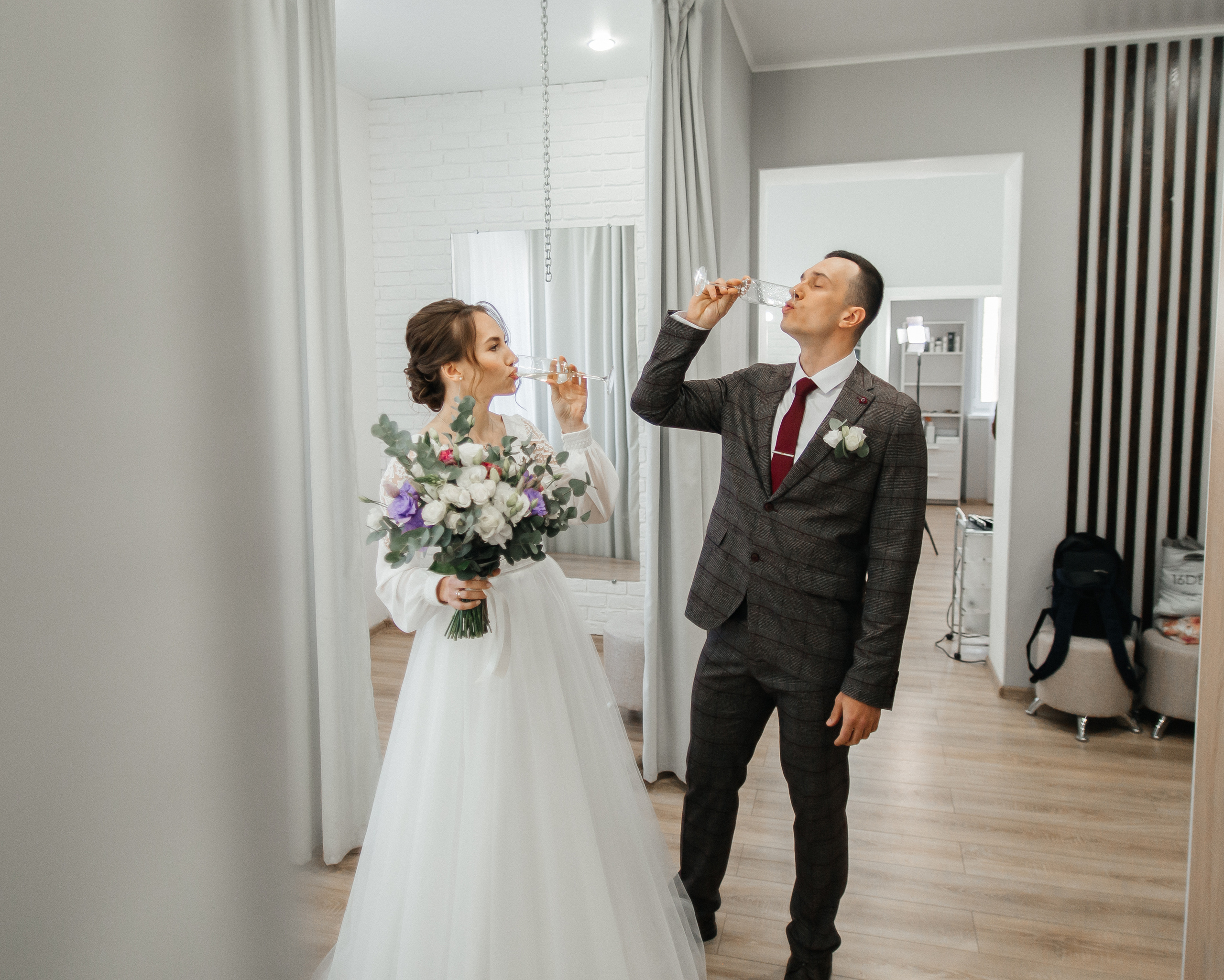 Фёдор и Джума — студия и банкет в «Хорошем месте». Свадебный фотограф в Оренбурге Илья Володьков