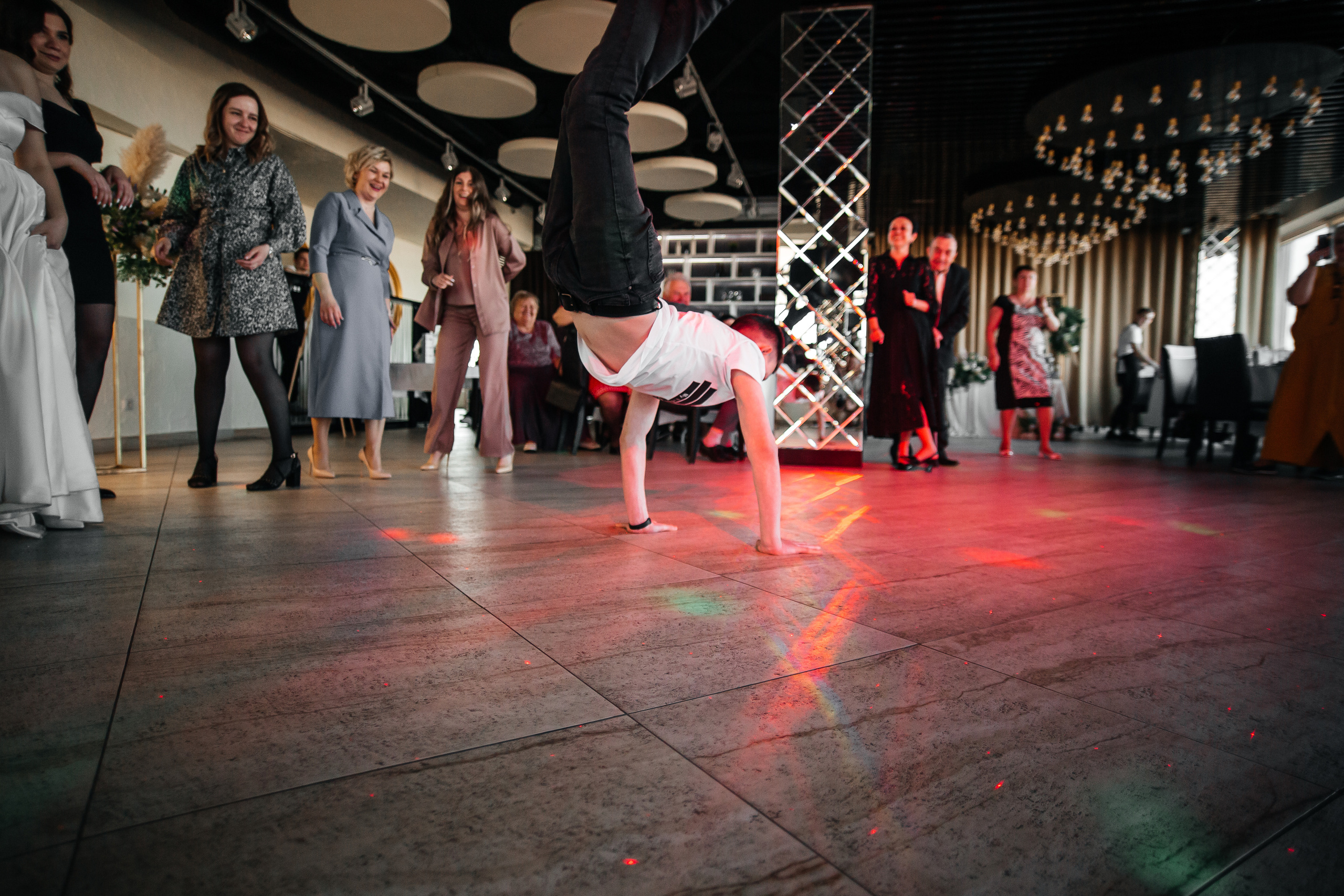 Дарья и Михаил — банкет в ресторане O2. Свадебный фотограф в Оренбурге Илья Володьков