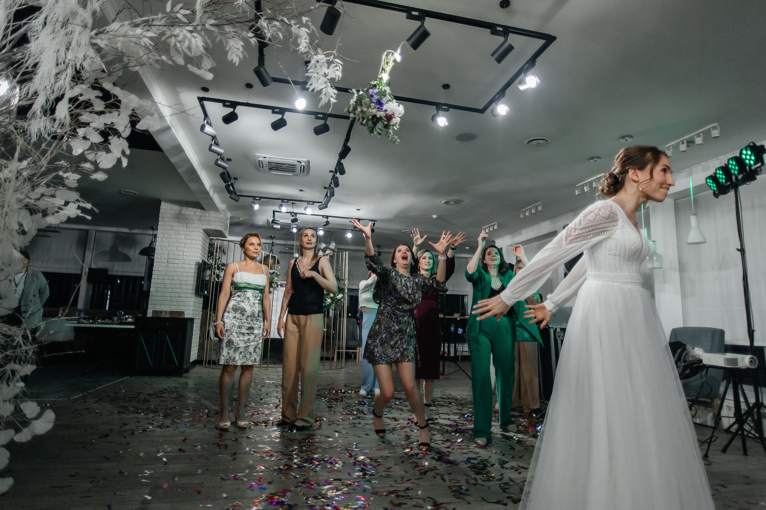 Фёдор и Джума — студия и банкет в «Хорошем месте». Свадебный фотограф в Оренбурге Илья Володьков