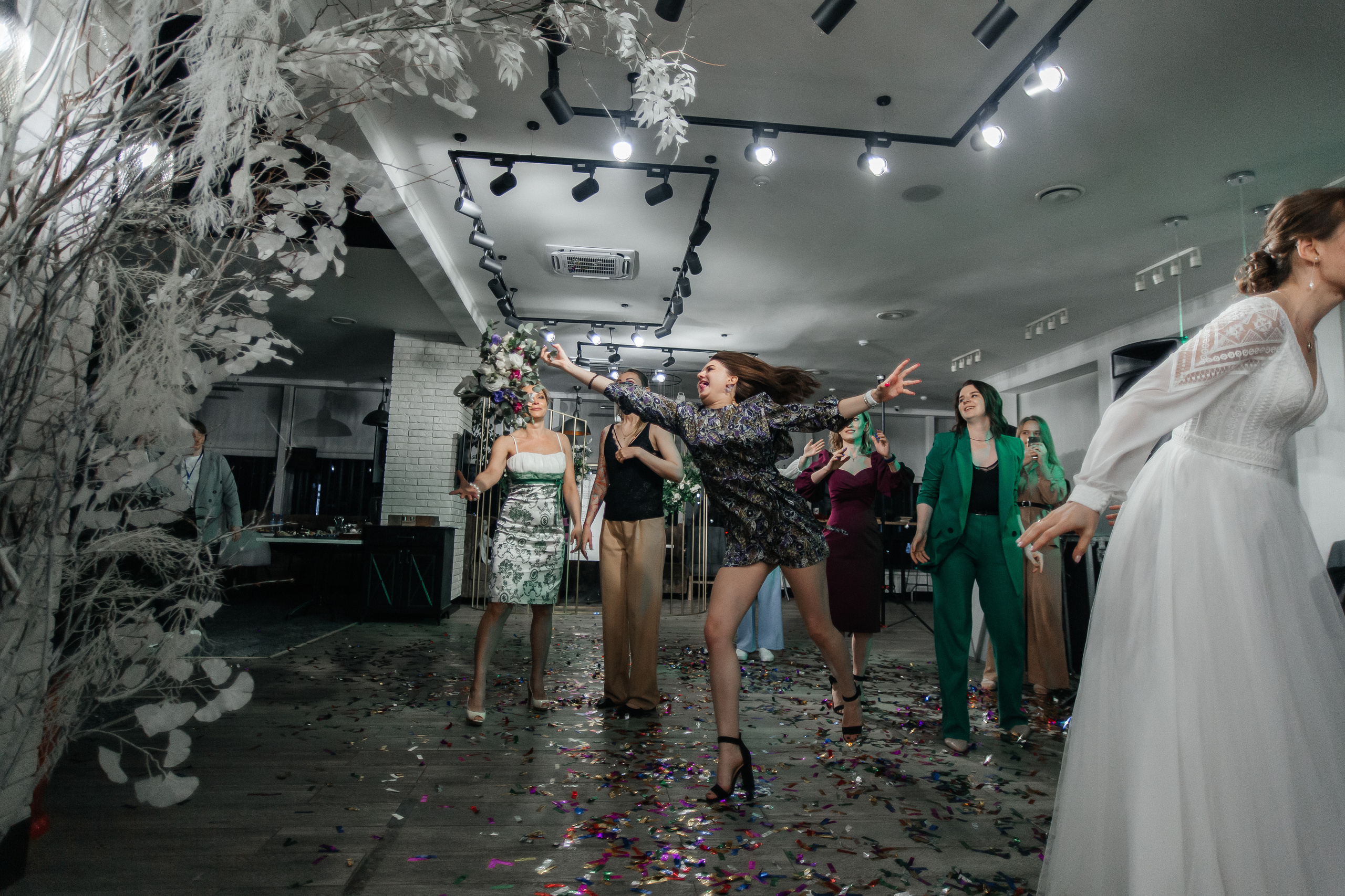 Фёдор и Джума — студия и банкет в «Хорошем месте». Свадебный фотограф в Оренбурге Илья Володьков