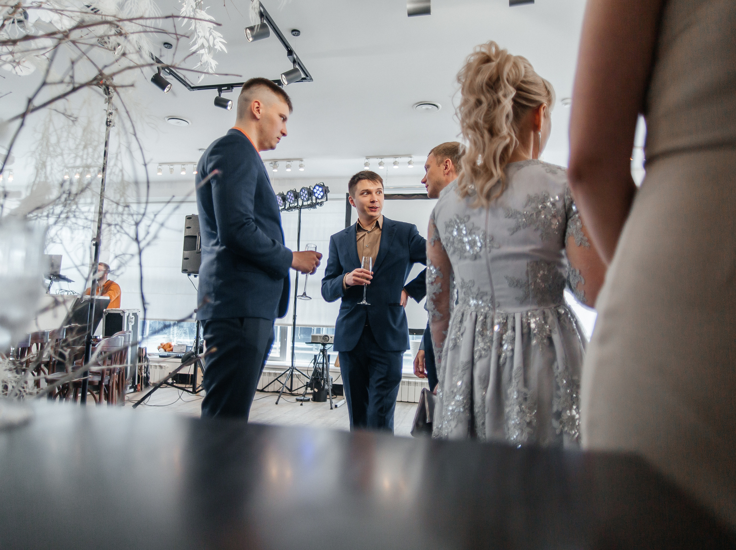 Фёдор и Джума — студия и банкет в «Хорошем месте». Свадебный фотограф в Оренбурге Илья Володьков