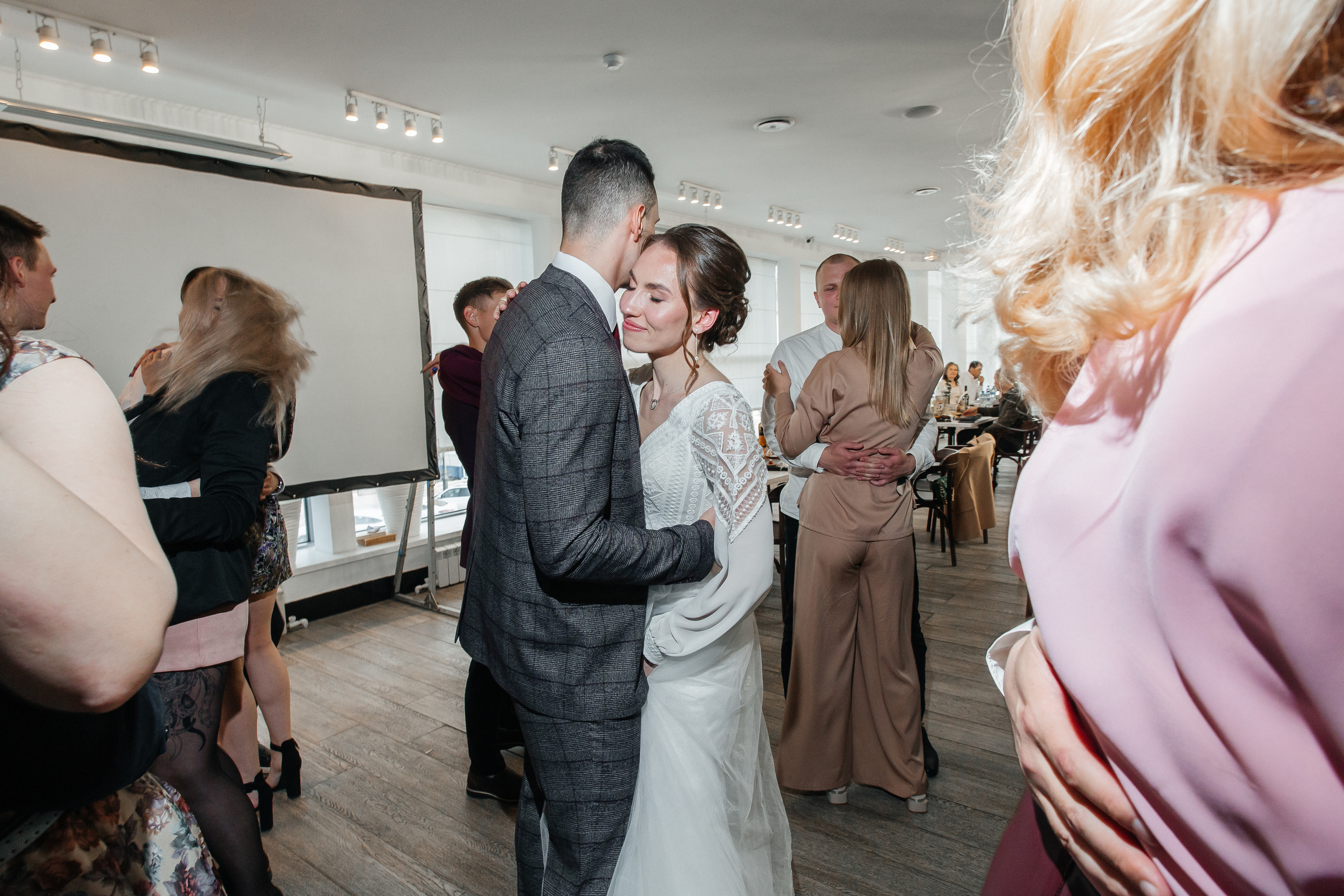 Фёдор и Джума — студия и банкет в «Хорошем месте». Свадебный фотограф в Оренбурге Илья Володьков