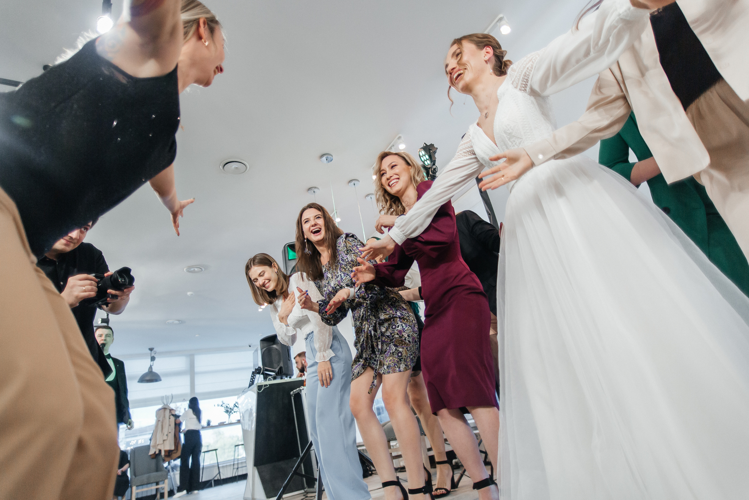 Фёдор и Джума — студия и банкет в «Хорошем месте». Свадебный фотограф в Оренбурге Илья Володьков