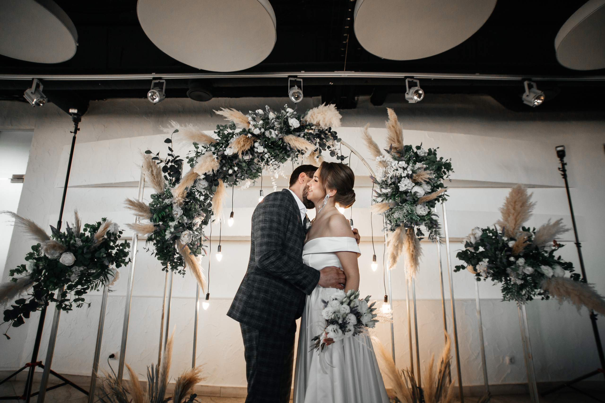 Дарья и Михаил — банкет в ресторане O2. Свадебный фотограф в Оренбурге Илья Володьков