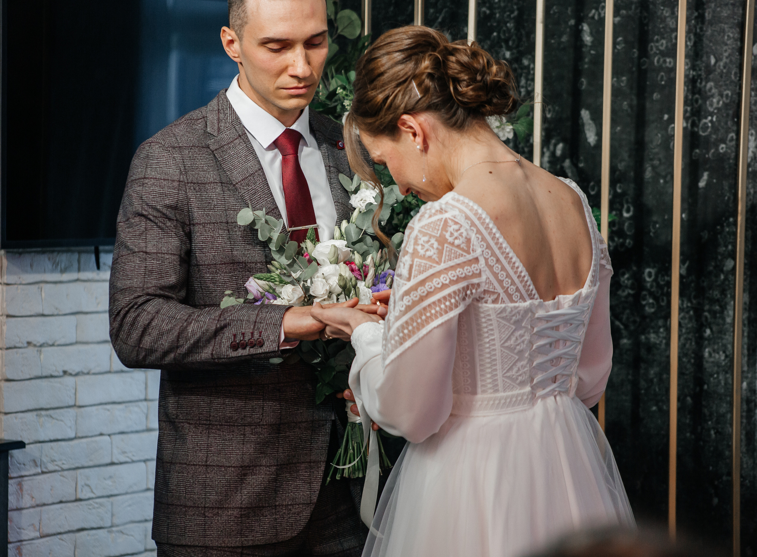 Фёдор и Джума — студия и банкет в «Хорошем месте». Свадебный фотограф в Оренбурге Илья Володьков