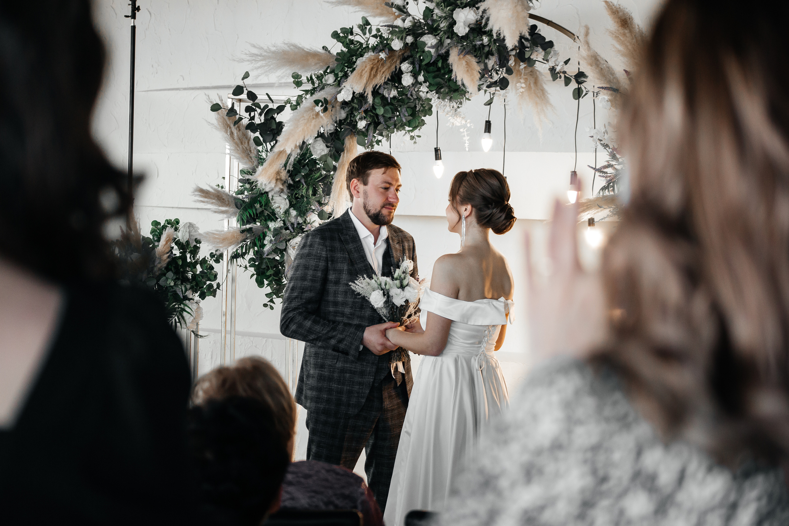 Дарья и Михаил — банкет в ресторане O2. Свадебный фотограф в Оренбурге Илья Володьков