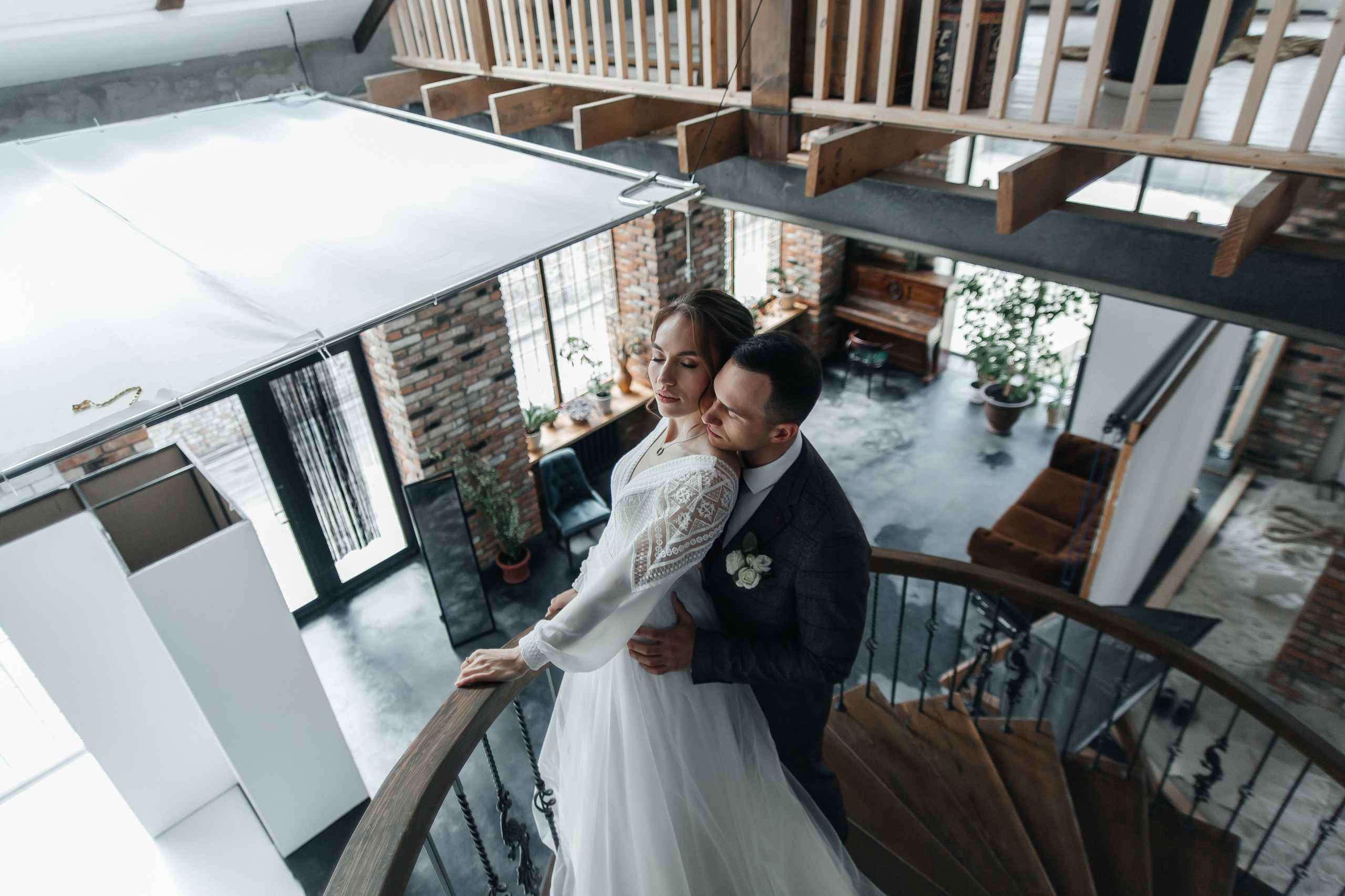 Фёдор и Джума — студия и банкет в «Хорошем месте». Свадебный фотограф в Оренбурге Илья Володьков