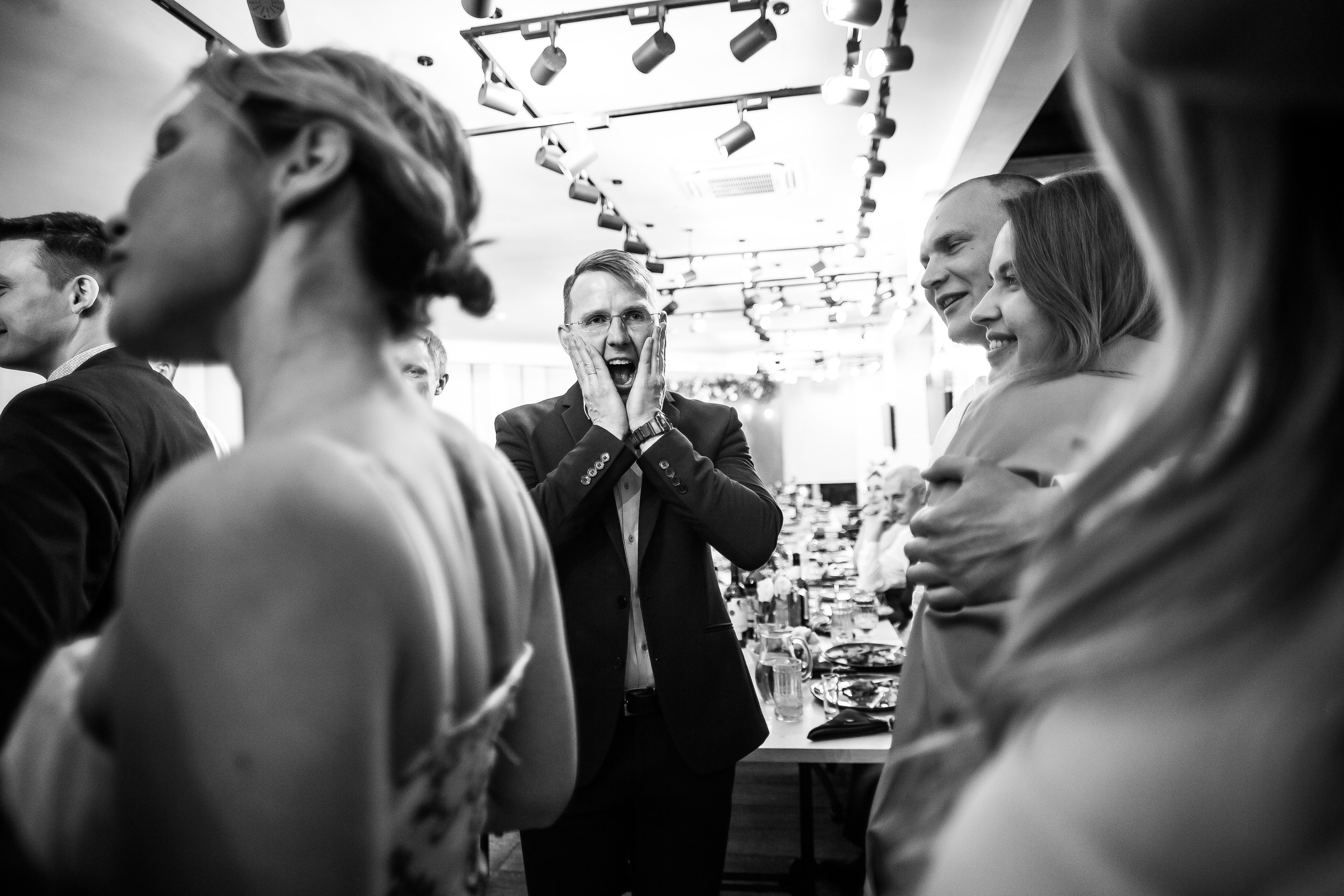 Фёдор и Джума — студия и банкет в «Хорошем месте». Свадебный фотограф в Оренбурге Илья Володьков